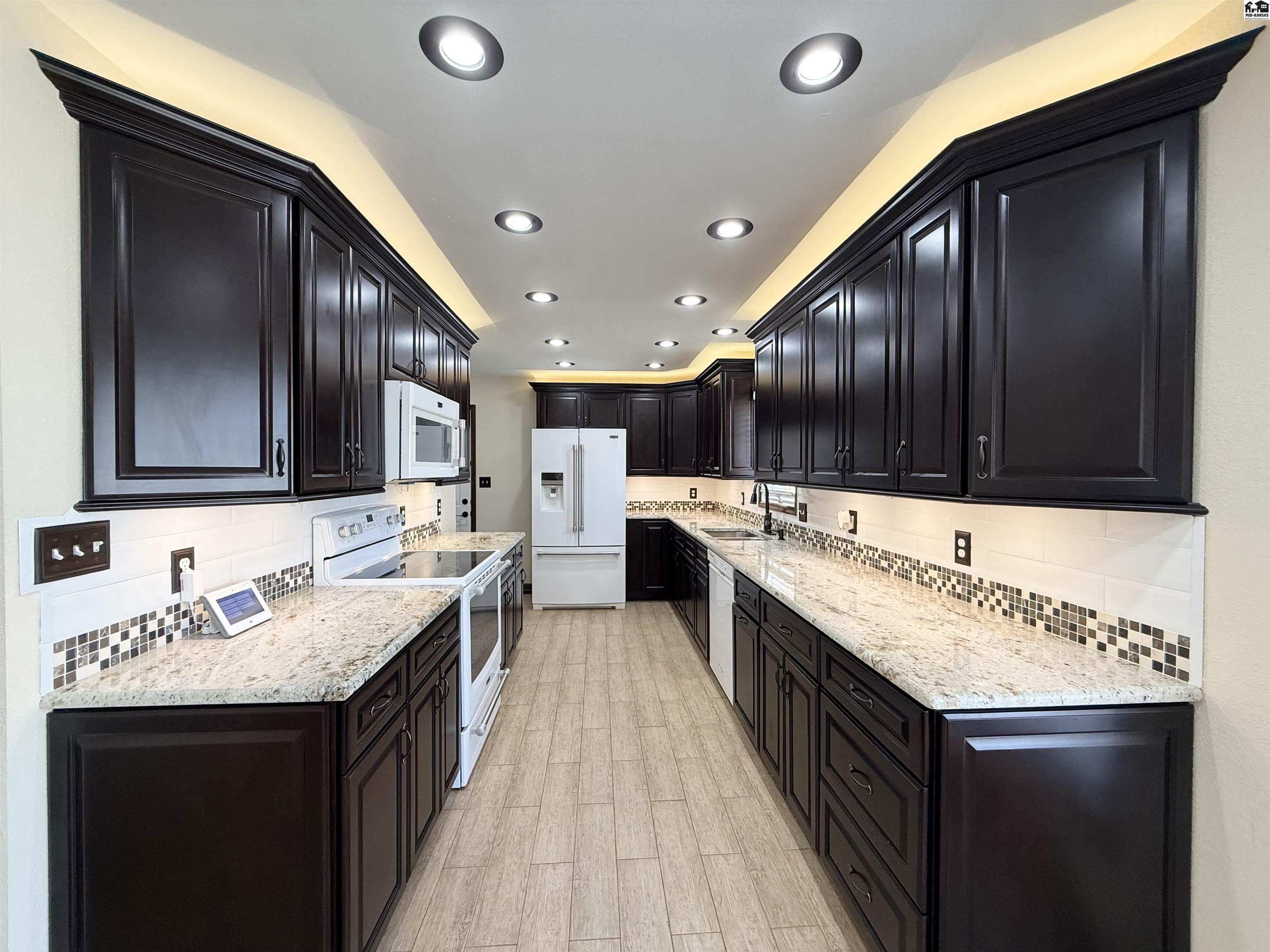 2609 Westminster Drive Hutchinson KS 67502