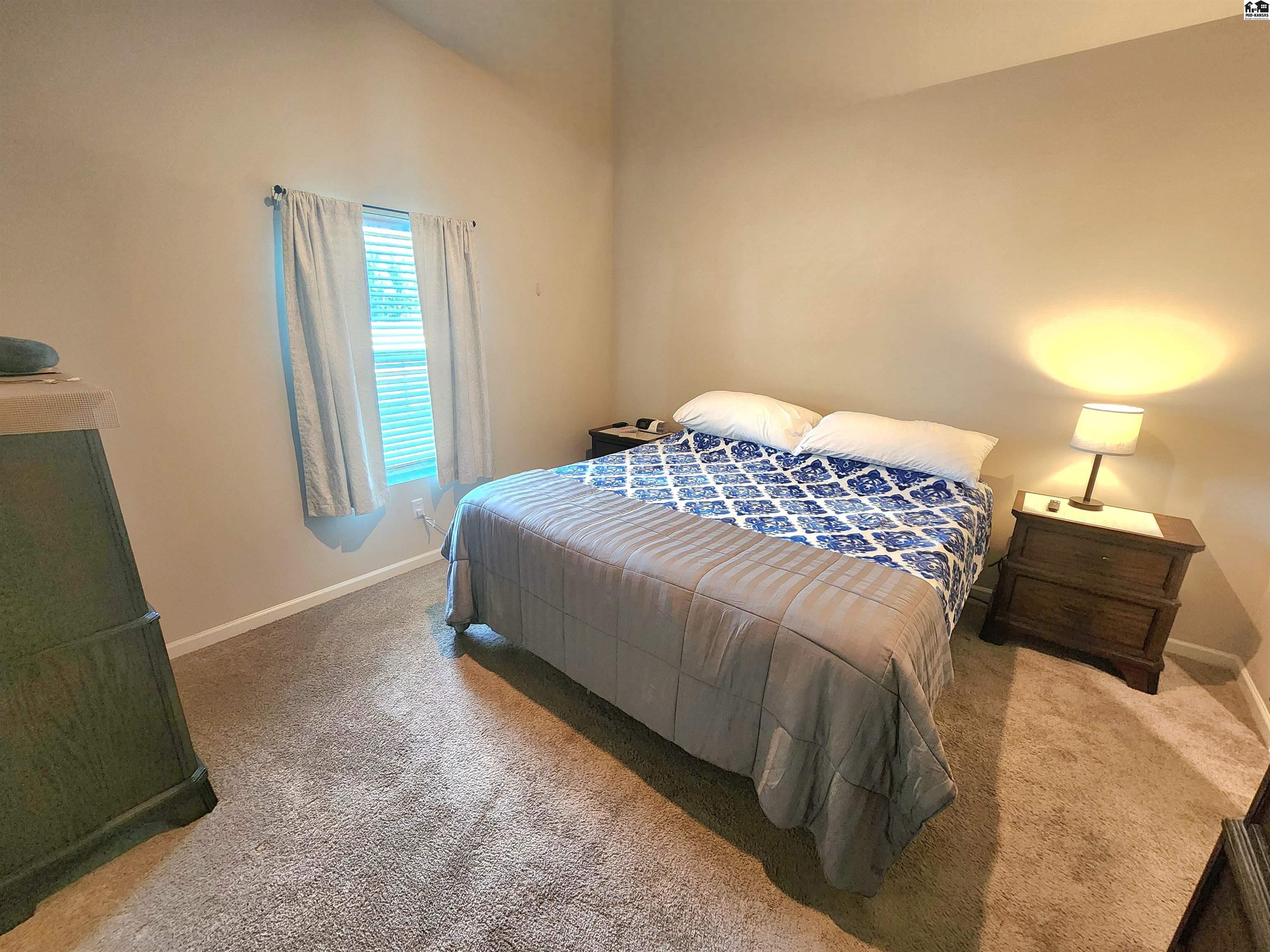 1704 Casey Newton KS 67114