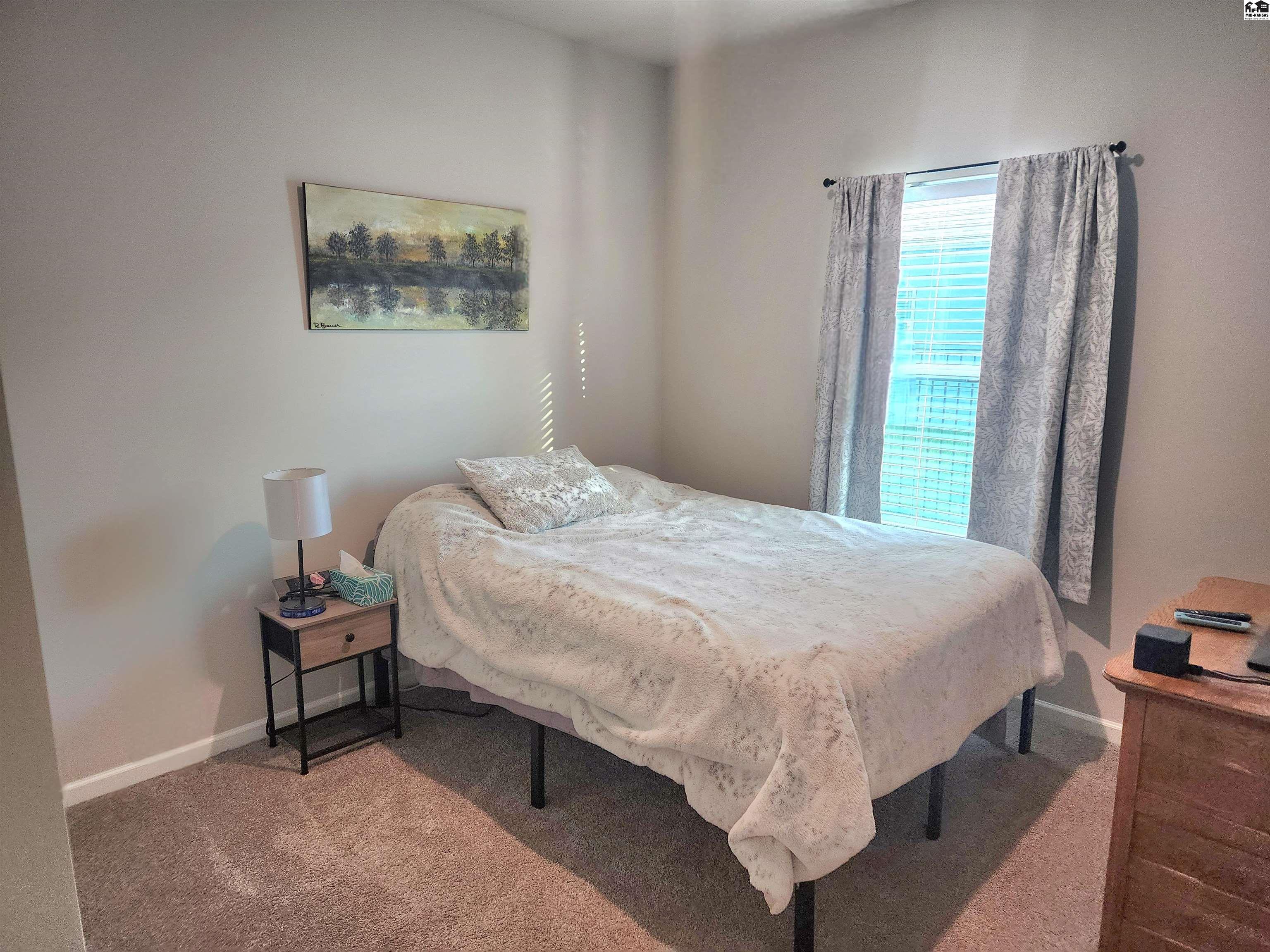 1704 Casey Newton KS 67114