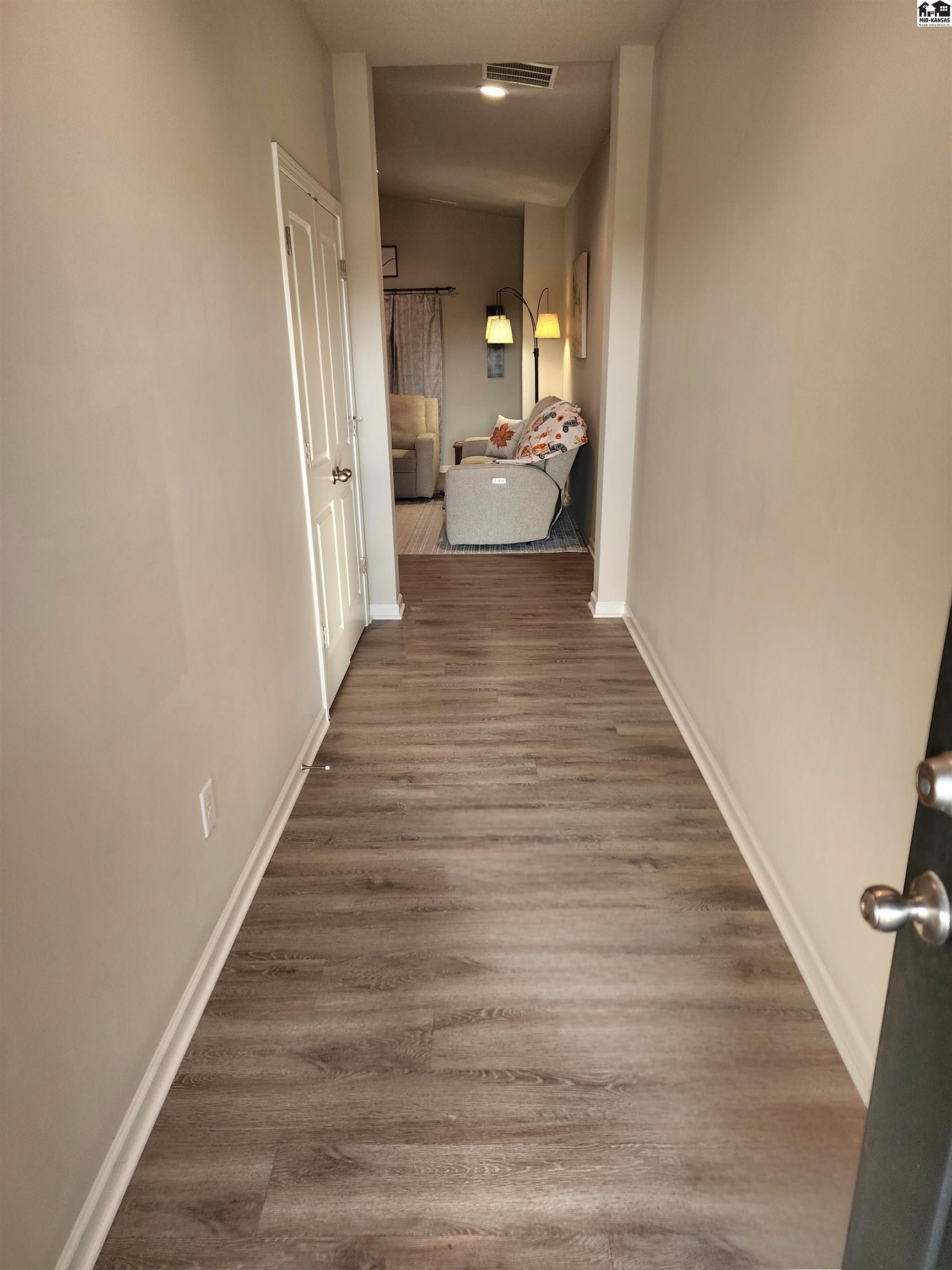 1704 Casey Newton KS 67114