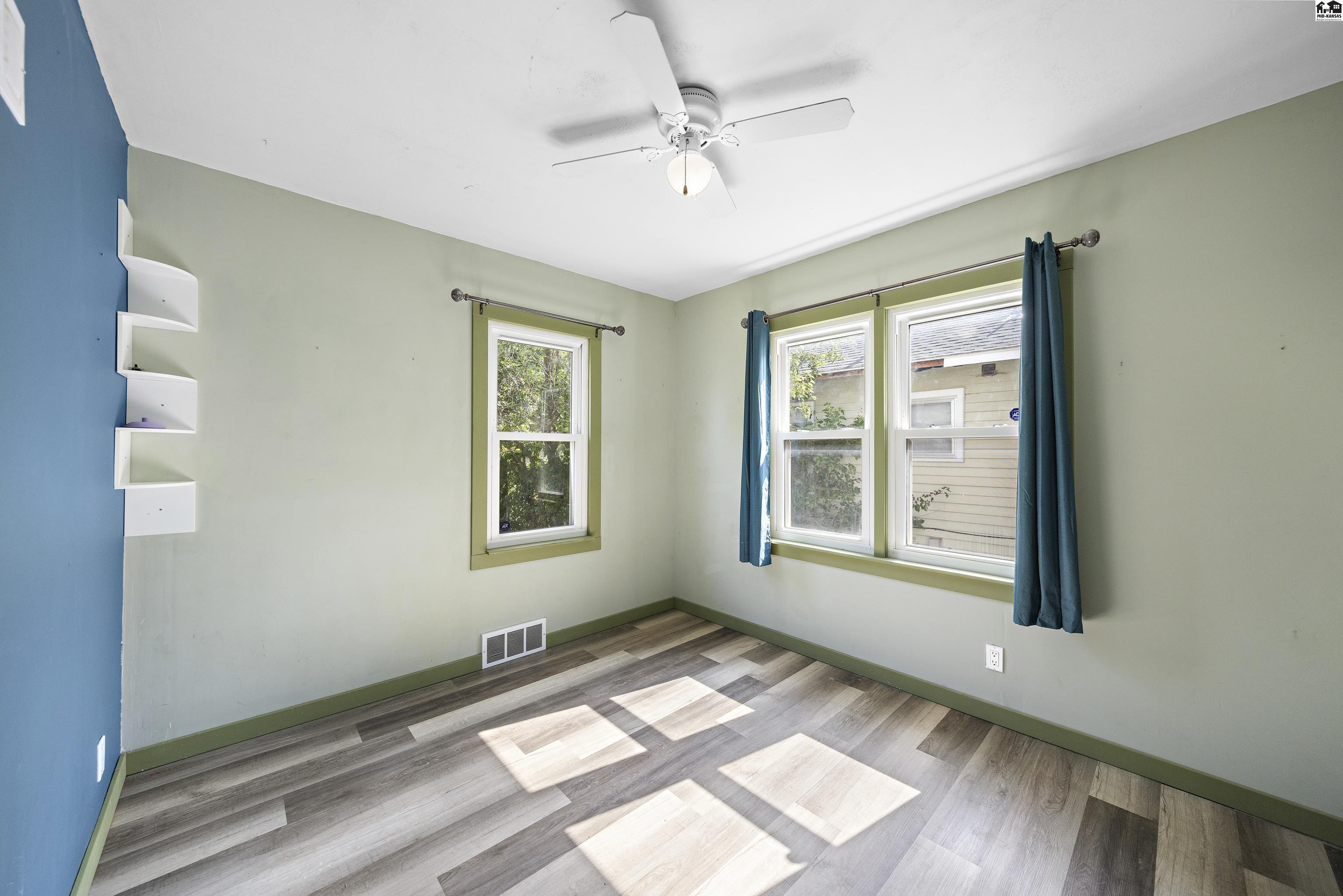 308 W 25th Hutchinson KS 67502