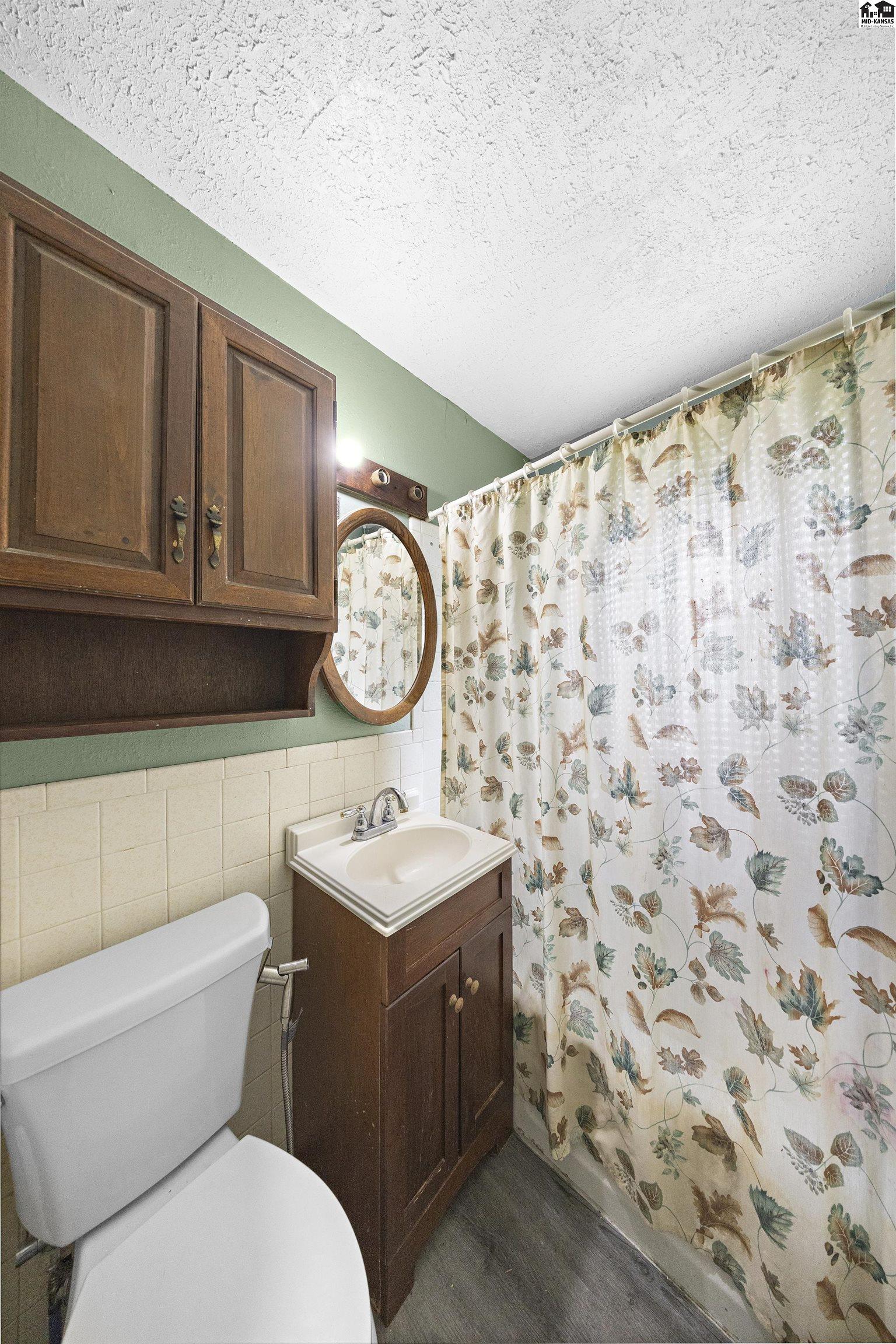 308 W 25th Hutchinson KS 67502