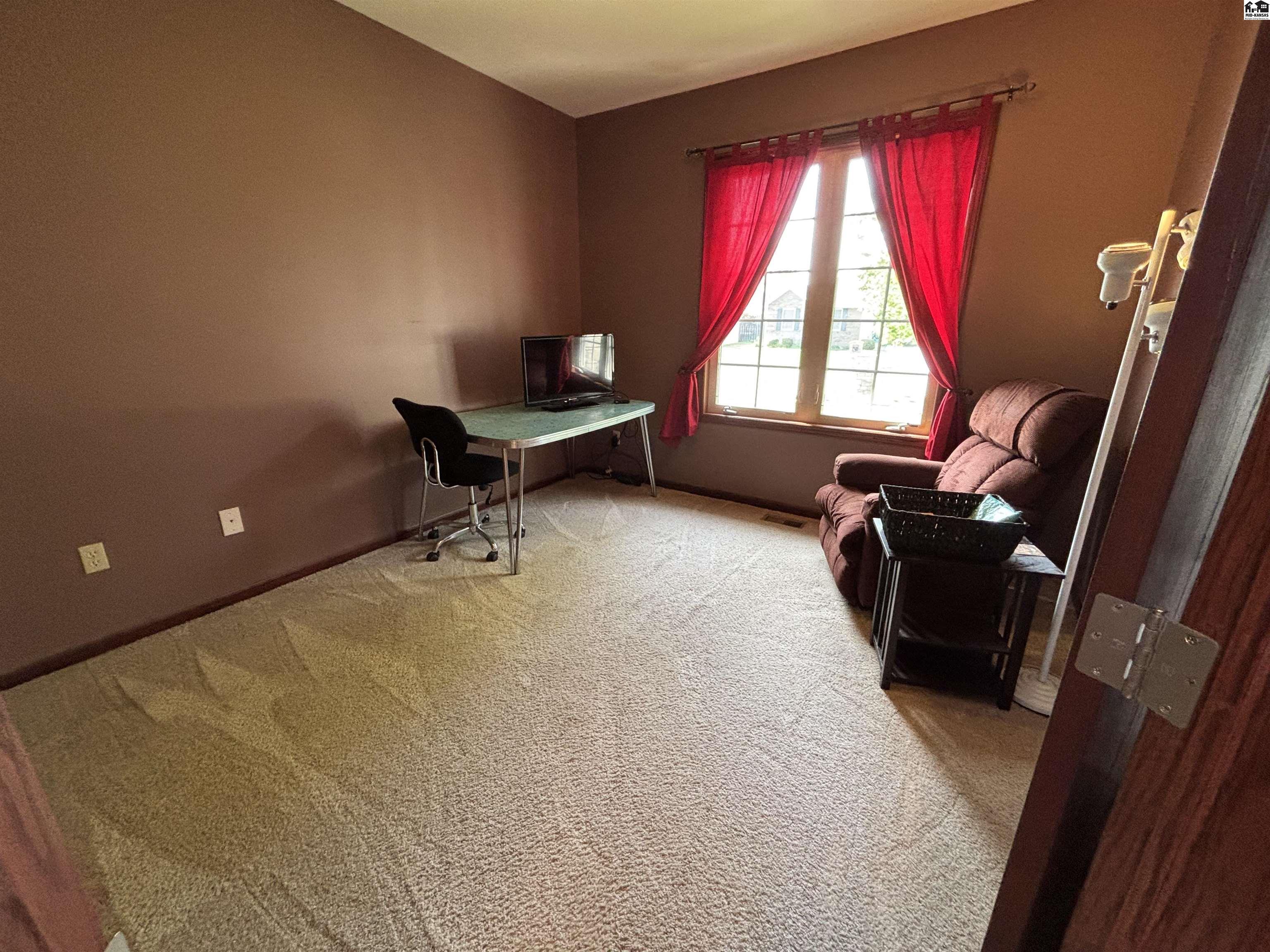 1109 Forest Court Mcpherson KS 67460