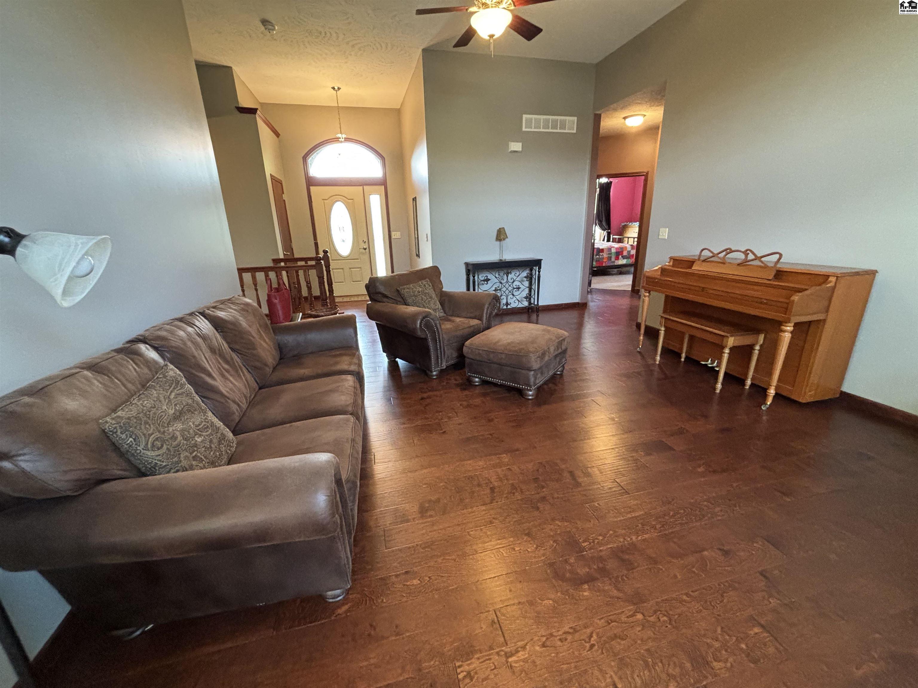 1109 Forest Court Mcpherson KS 67460