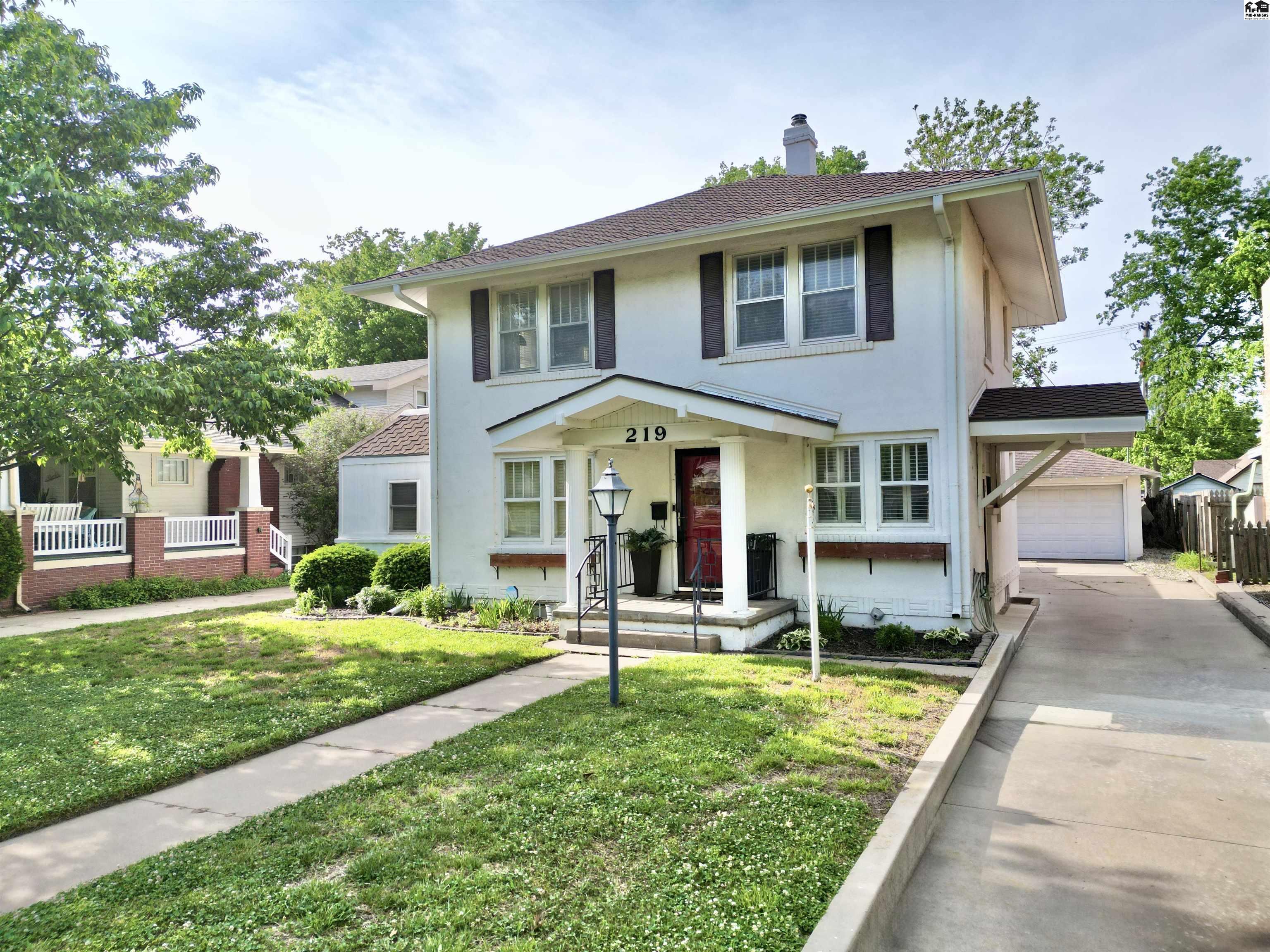 219 W 19th Avenue Hutchinson KS 67502