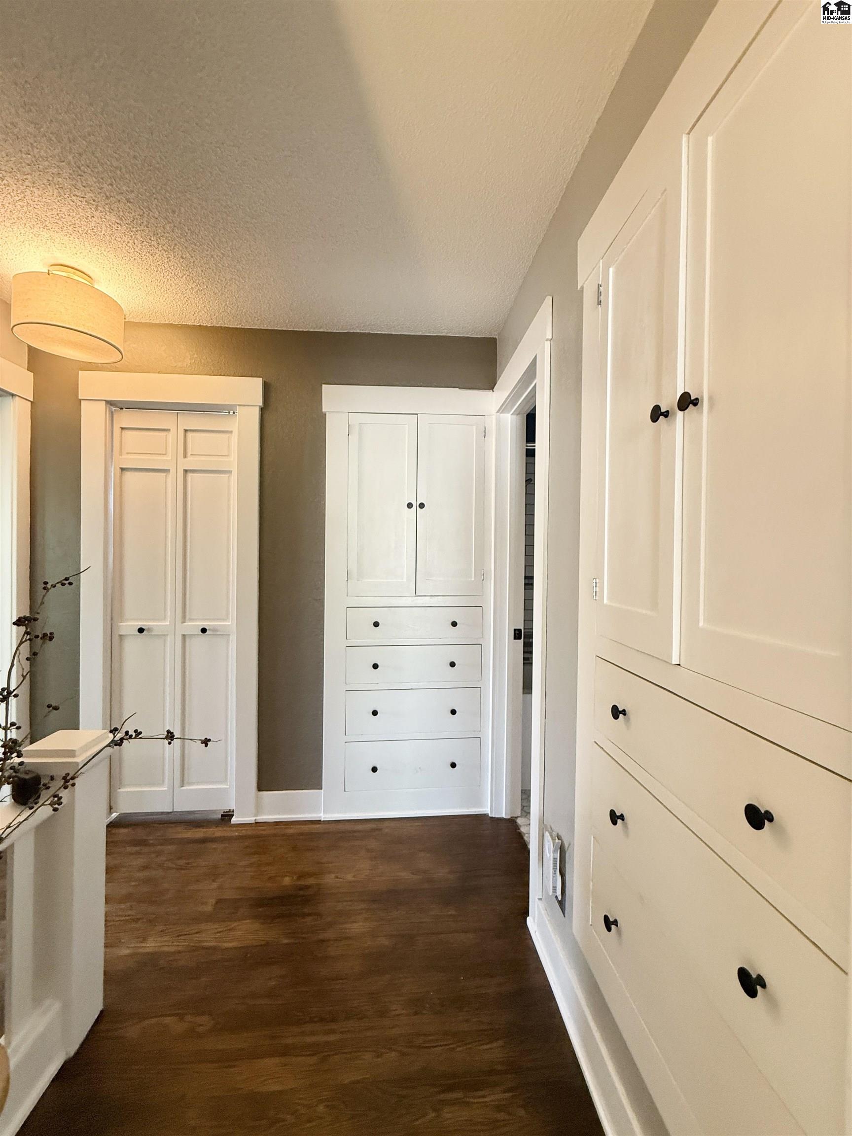 219 W 19th Avenue Hutchinson KS 67502