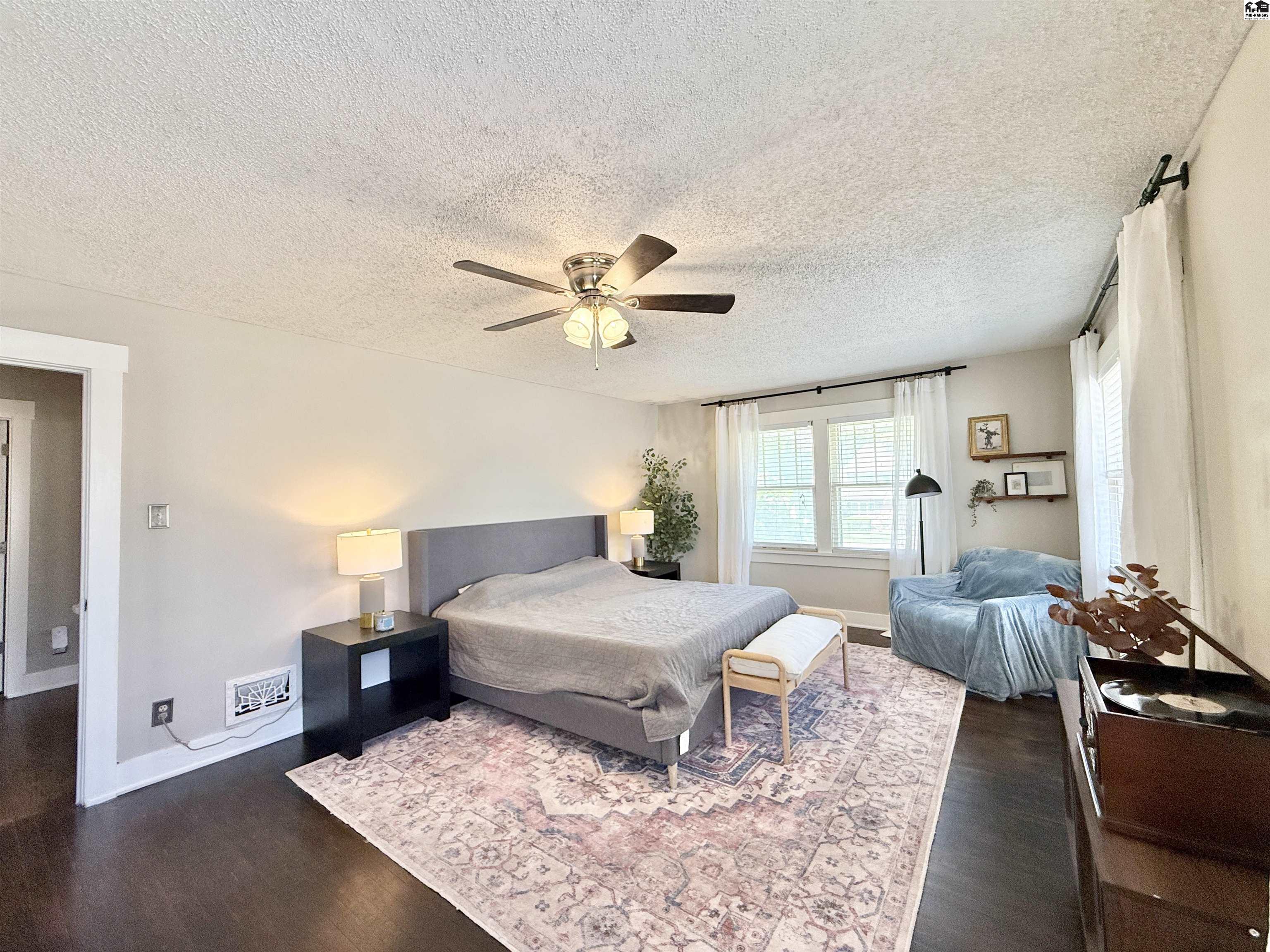 219 W 19th Avenue Hutchinson KS 67502