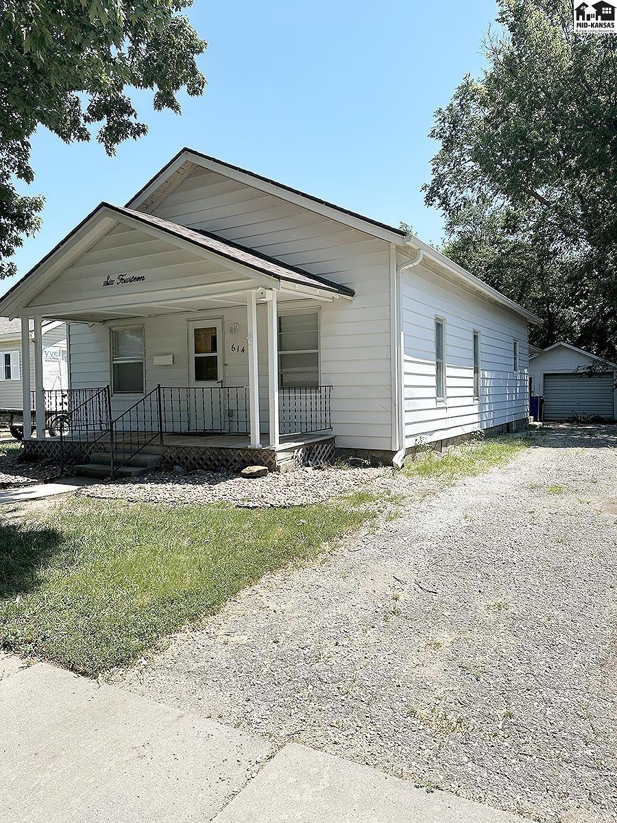 614 N Chestnut Street Mcpherson KS 67460
