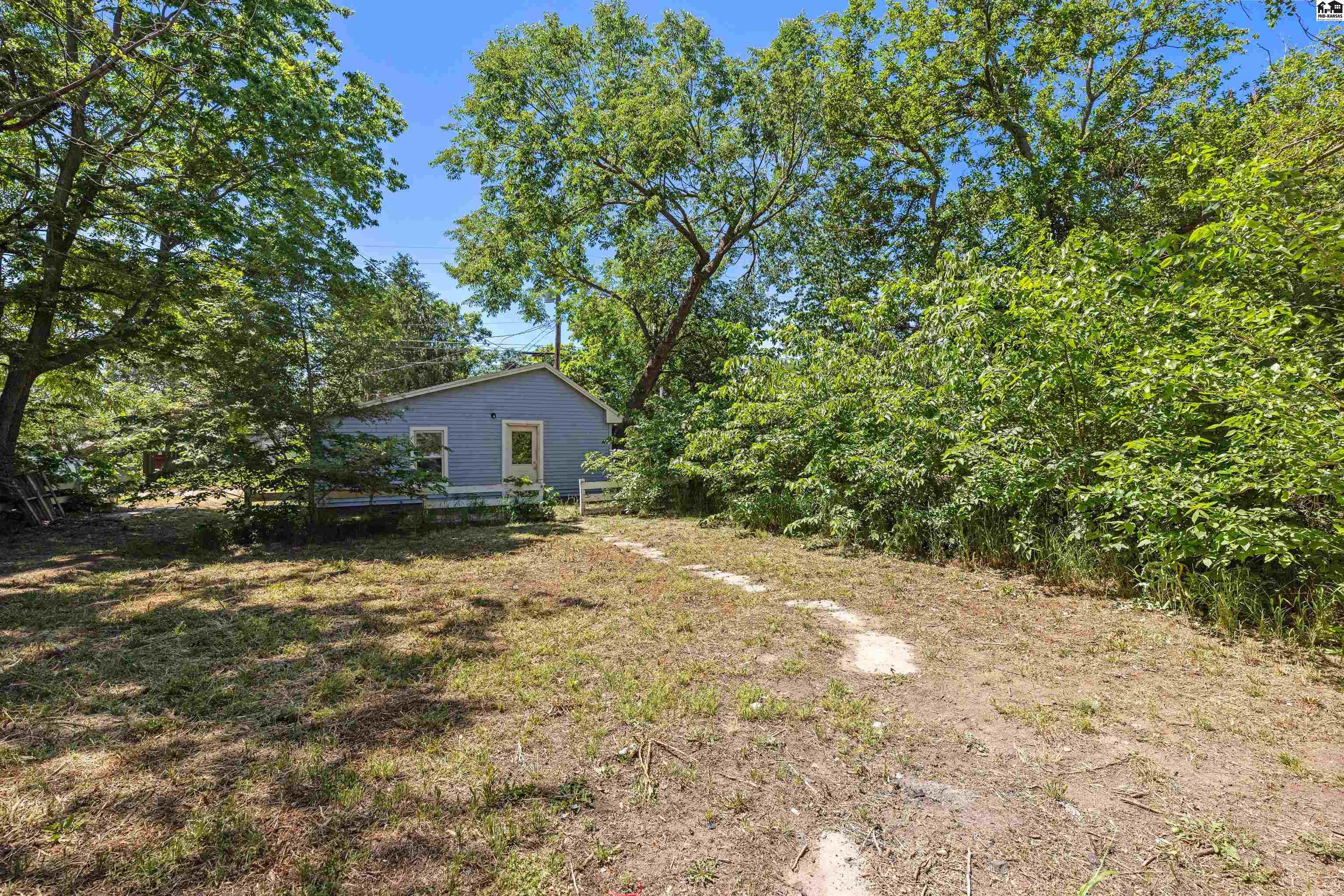 825 E Sherman Street Hutchinson KS 67501