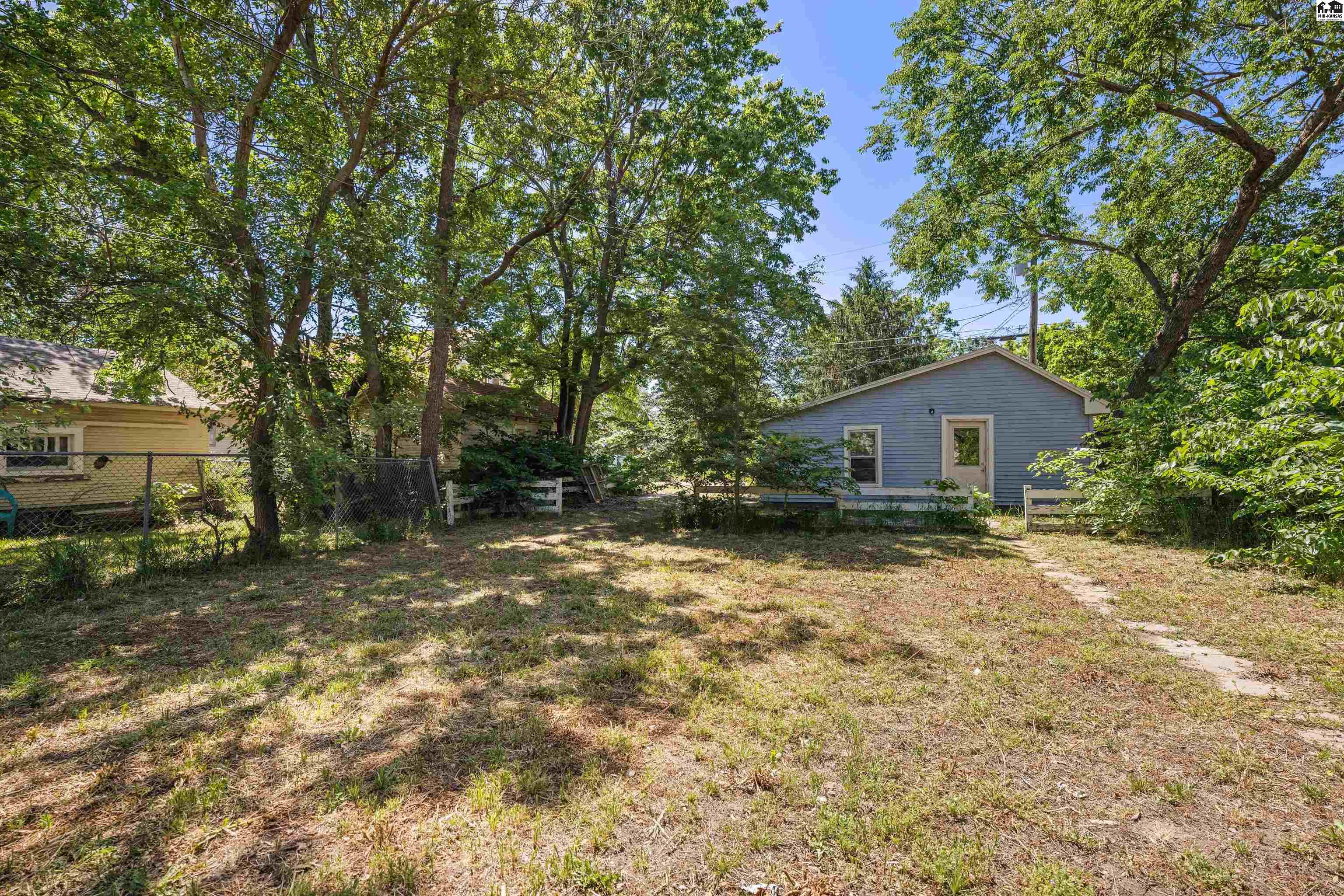 825 E Sherman Street Hutchinson KS 67501