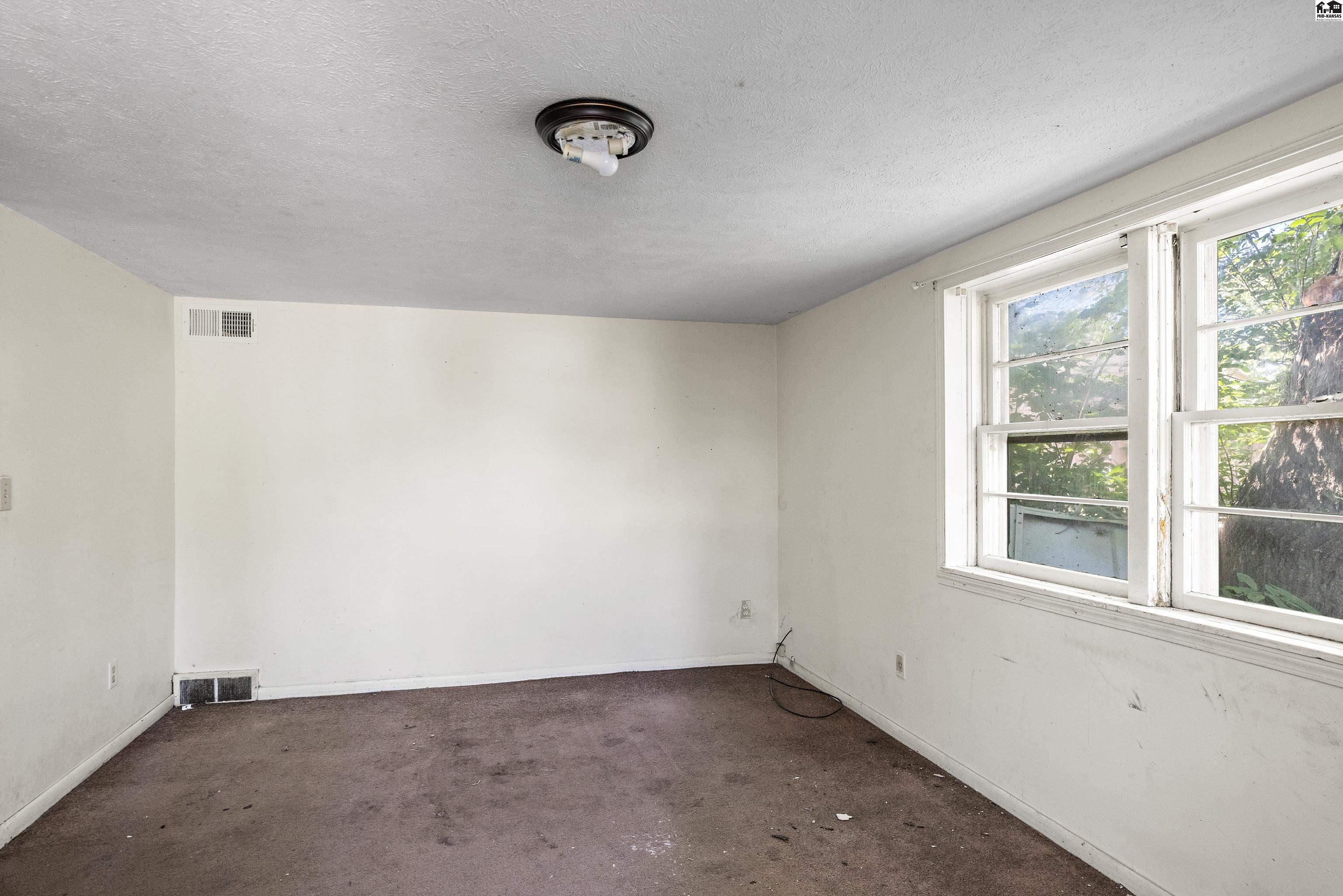 825 E Sherman Street Hutchinson KS 67501