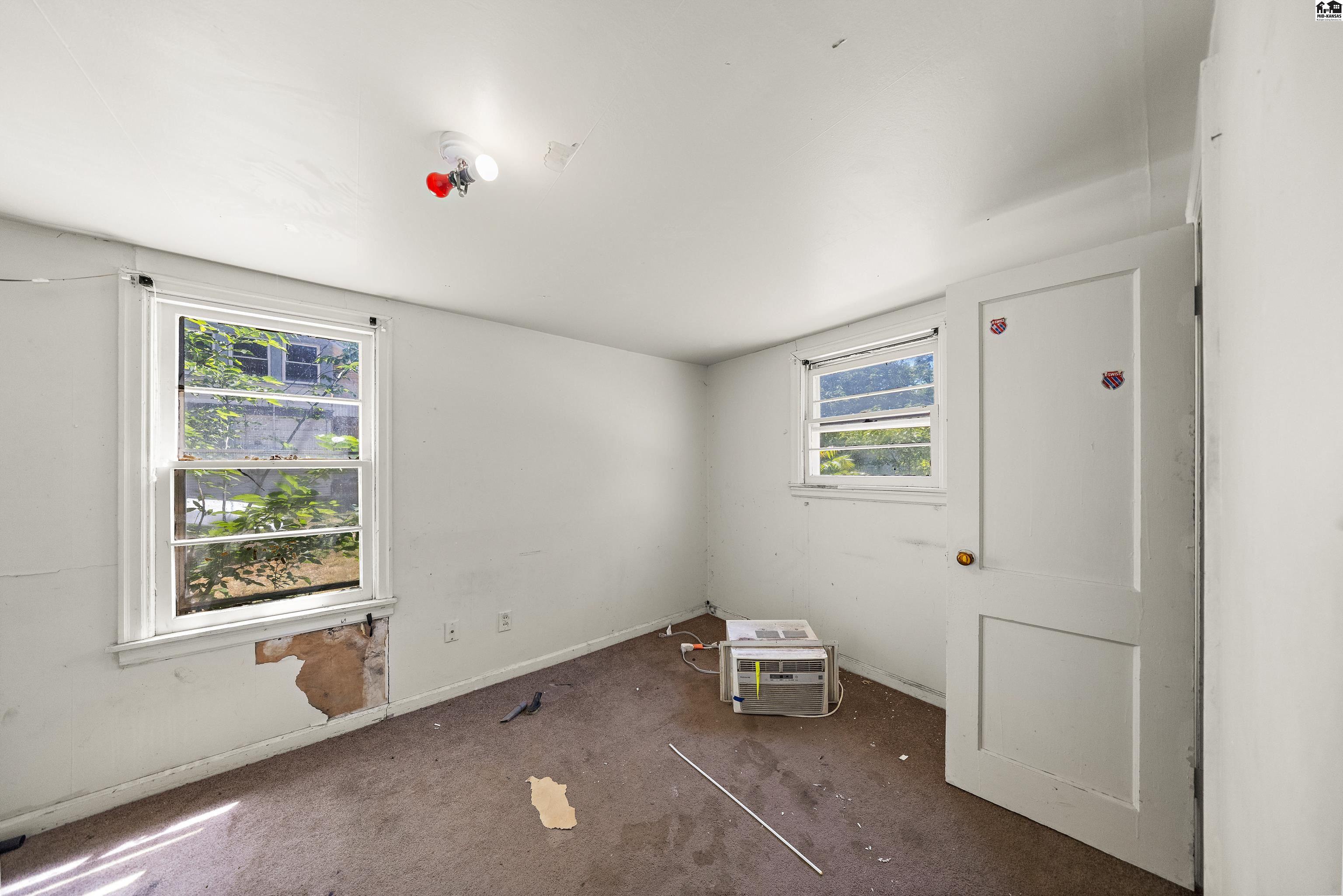 825 E Sherman Street Hutchinson KS 67501