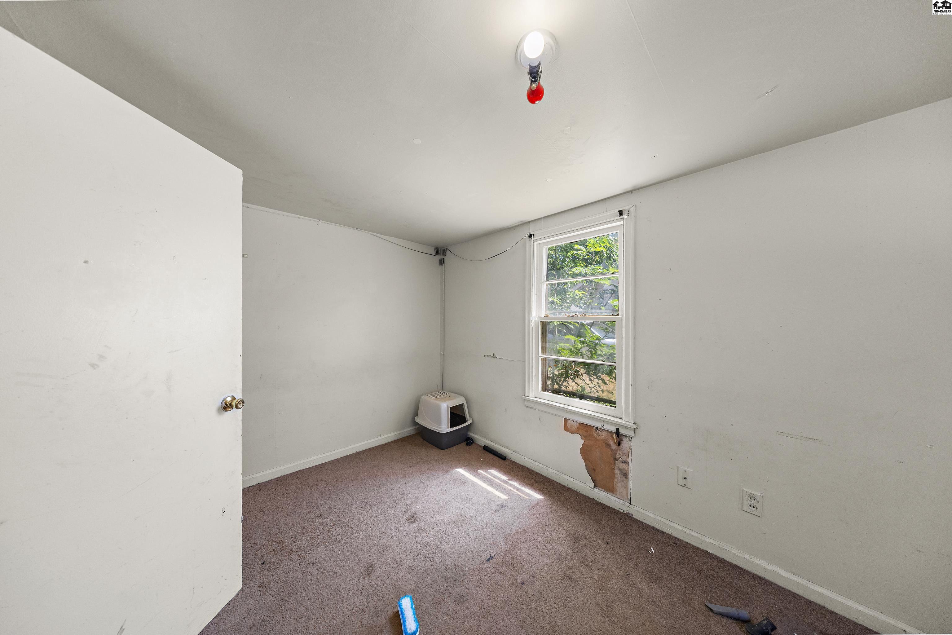 825 E Sherman Street Hutchinson KS 67501