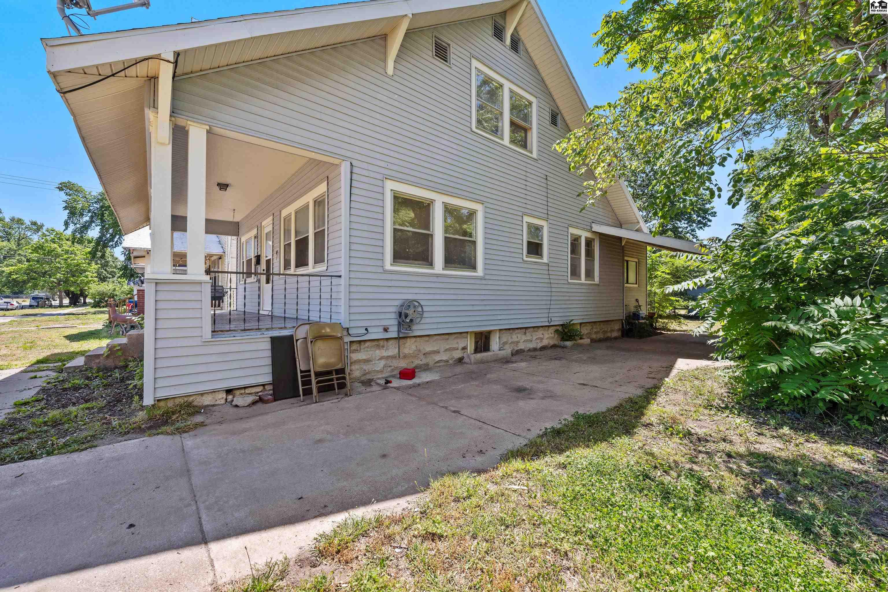 825 E Sherman Street Hutchinson KS 67501