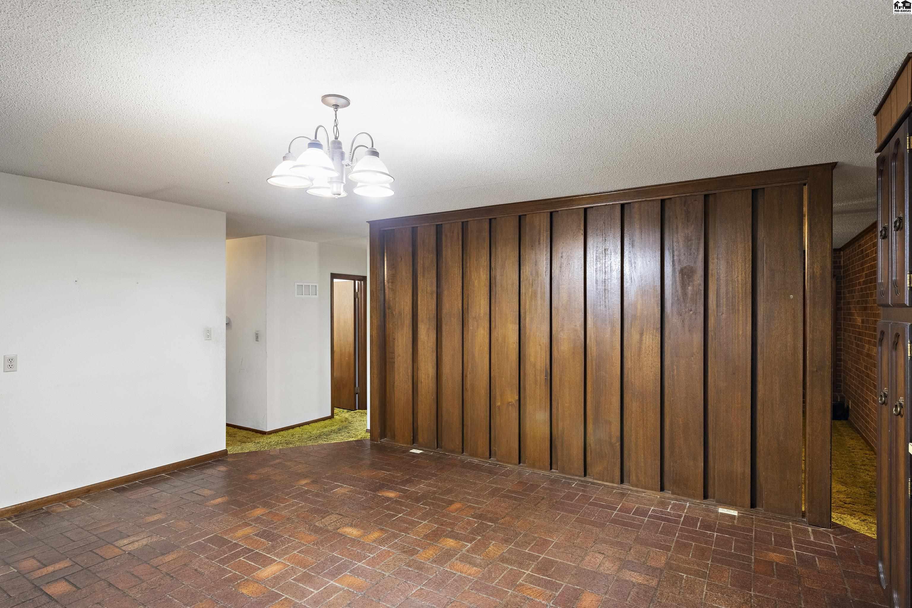 3903 N Monroe Street Hutchinson KS 67502