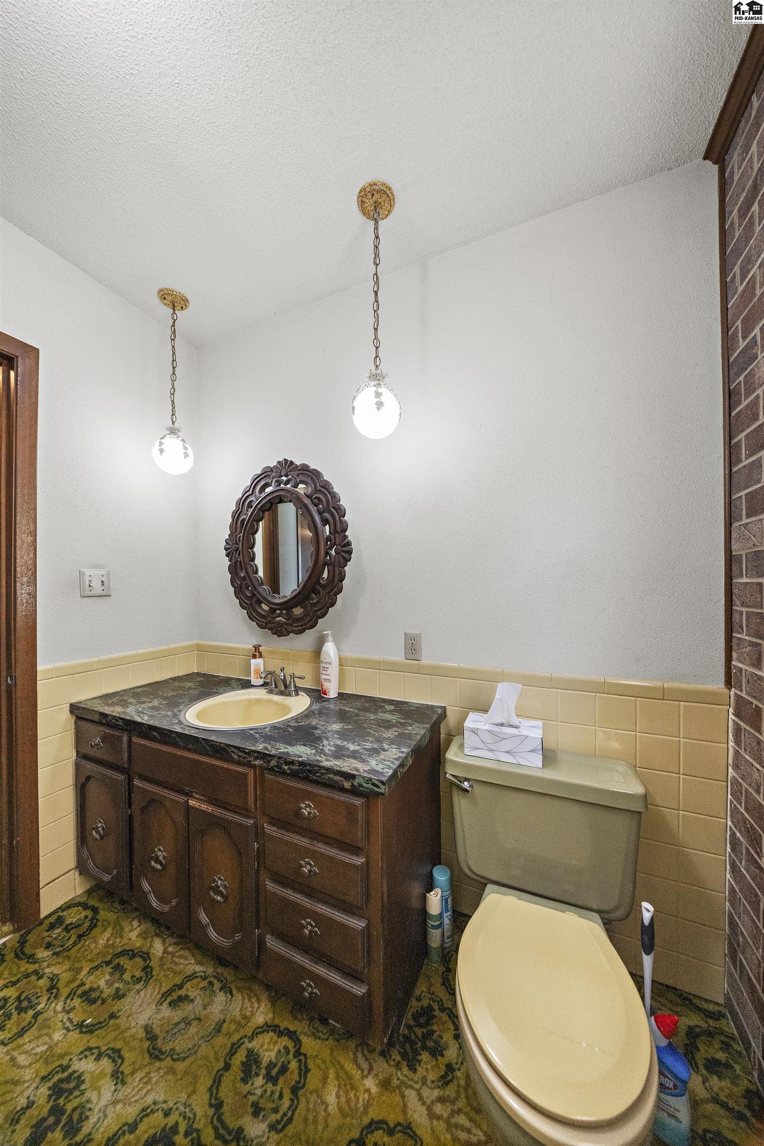 3903 N Monroe Street Hutchinson KS 67502