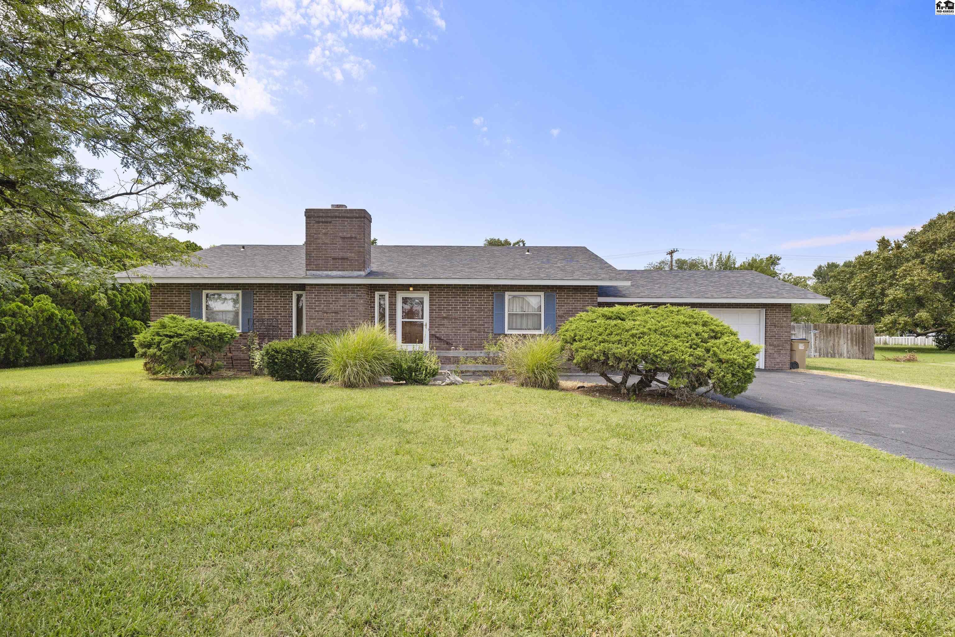 3903 N Monroe Street Hutchinson KS 67502