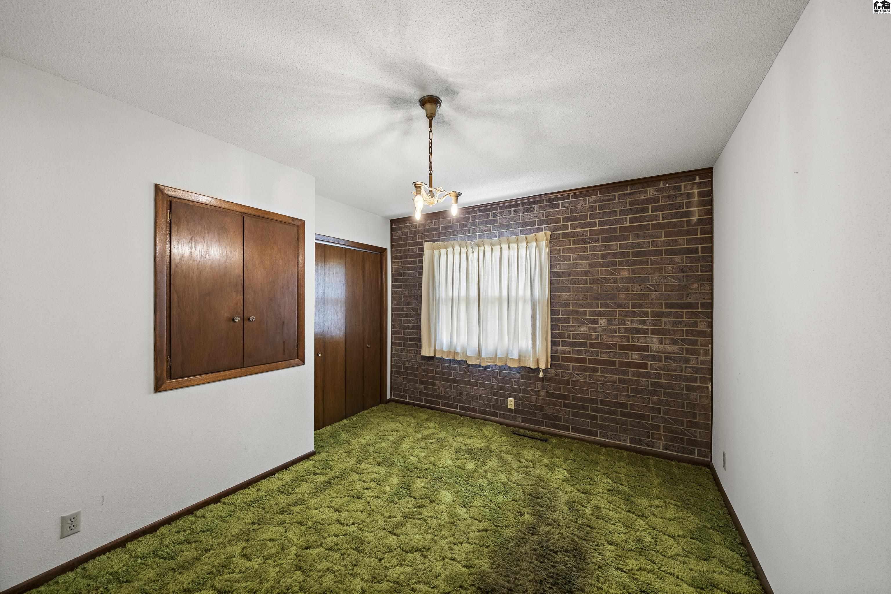 3903 N Monroe Street Hutchinson KS 67502