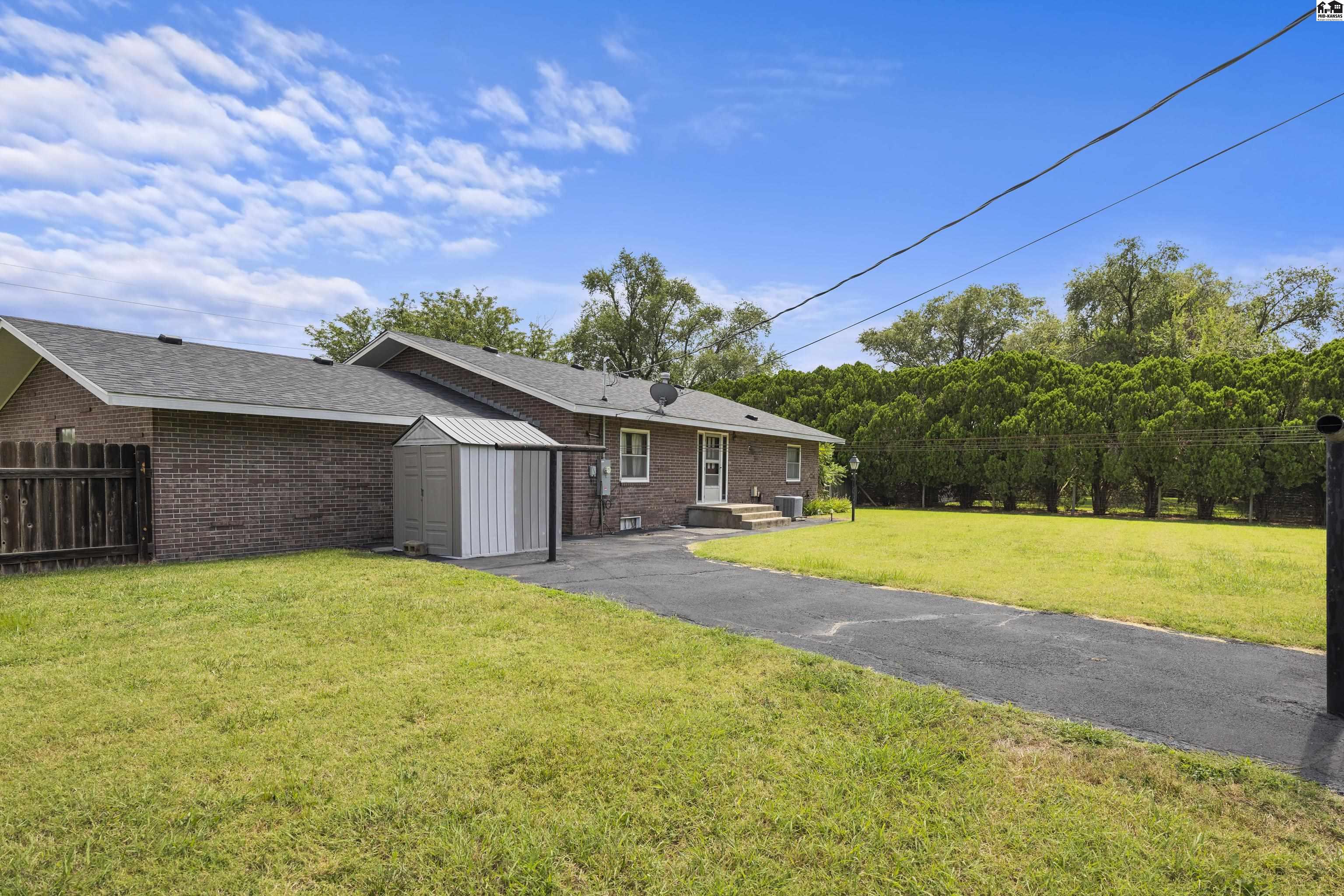 3903 N Monroe Street Hutchinson KS 67502