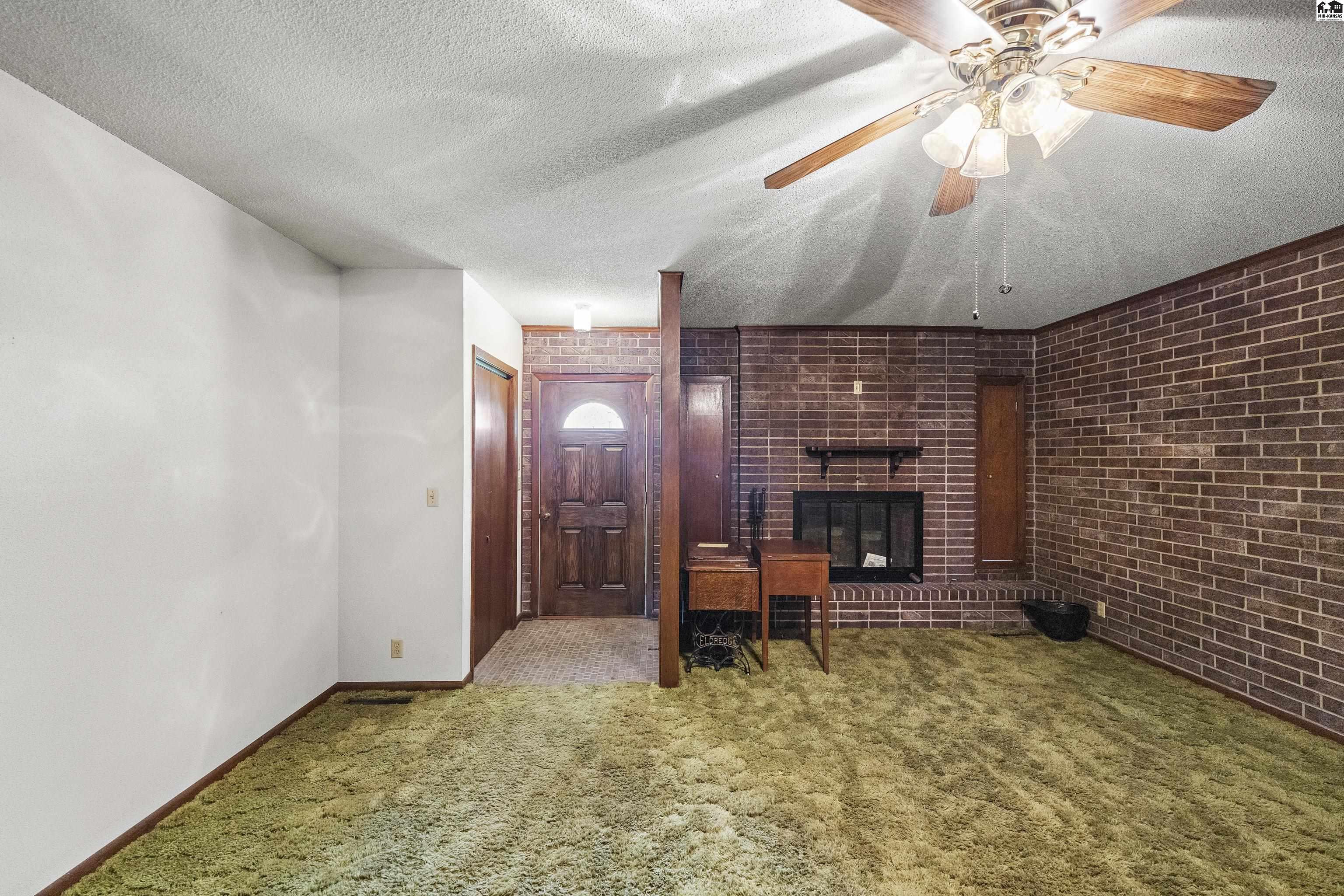 3903 N Monroe Street Hutchinson KS 67502