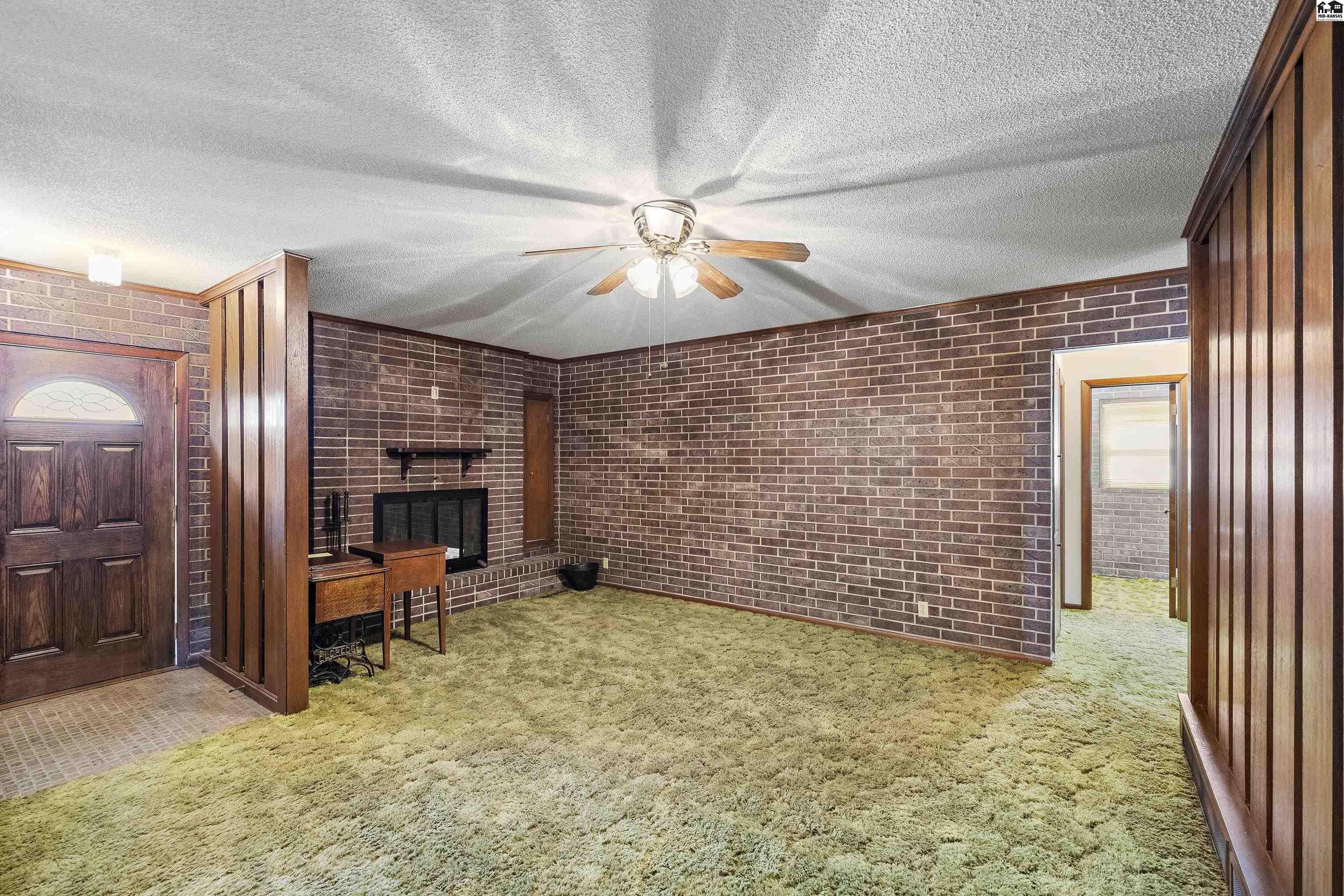 3903 N Monroe Street Hutchinson KS 67502