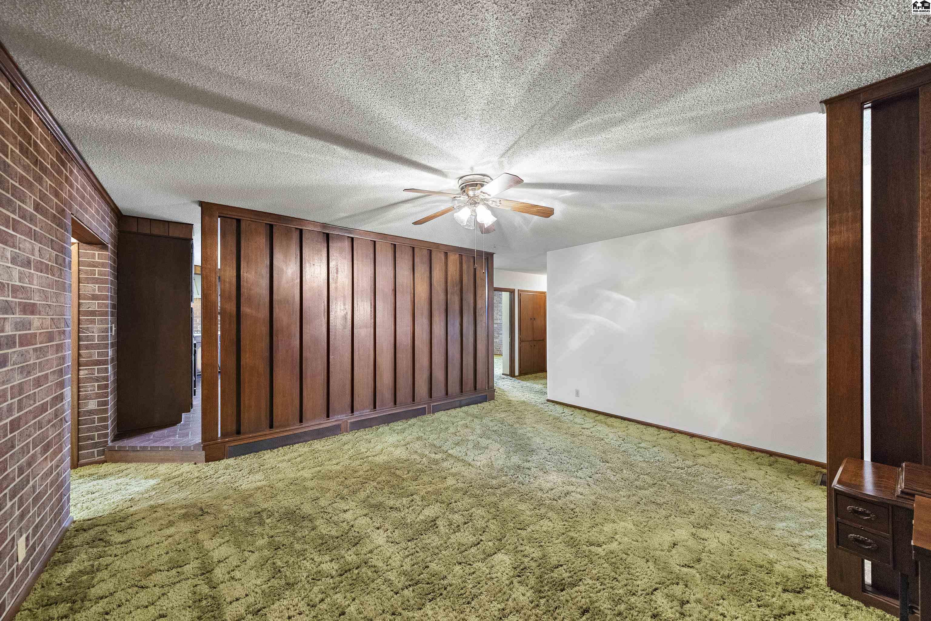 3903 N Monroe Street Hutchinson KS 67502