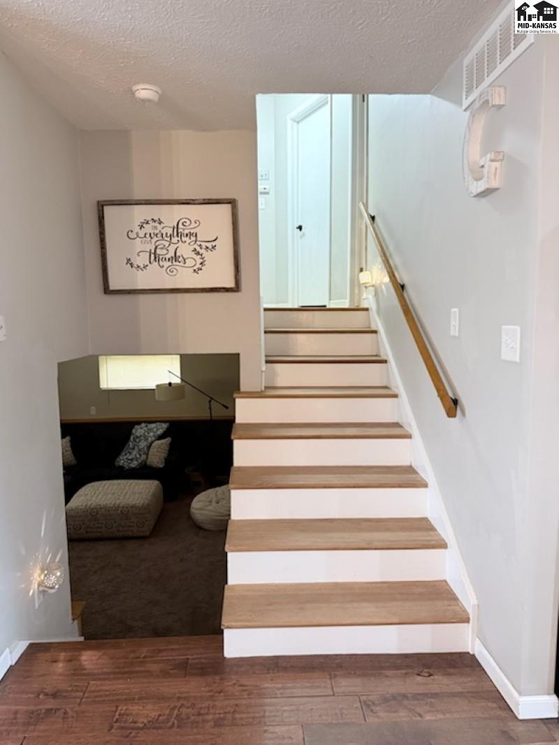 1112 Glendale Road Mcpherson KS 67460-0000