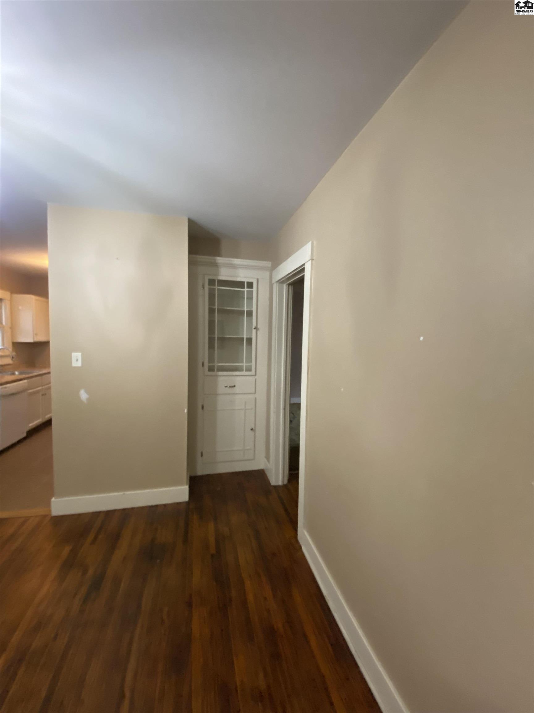 1322 N Adams Street Hutchinson KS 67501