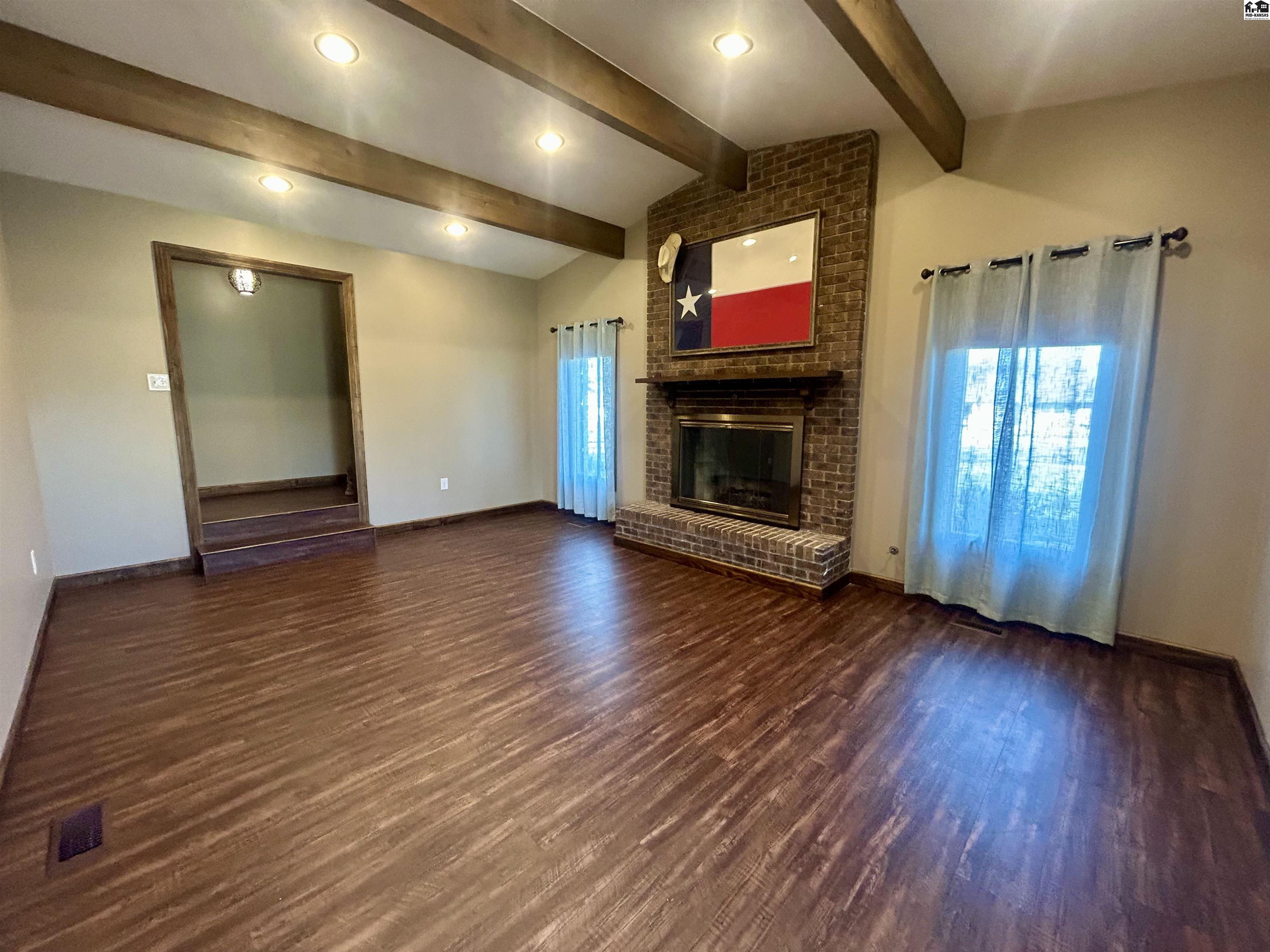 2509 E 43rd Avenue Hutchinson KS 67502