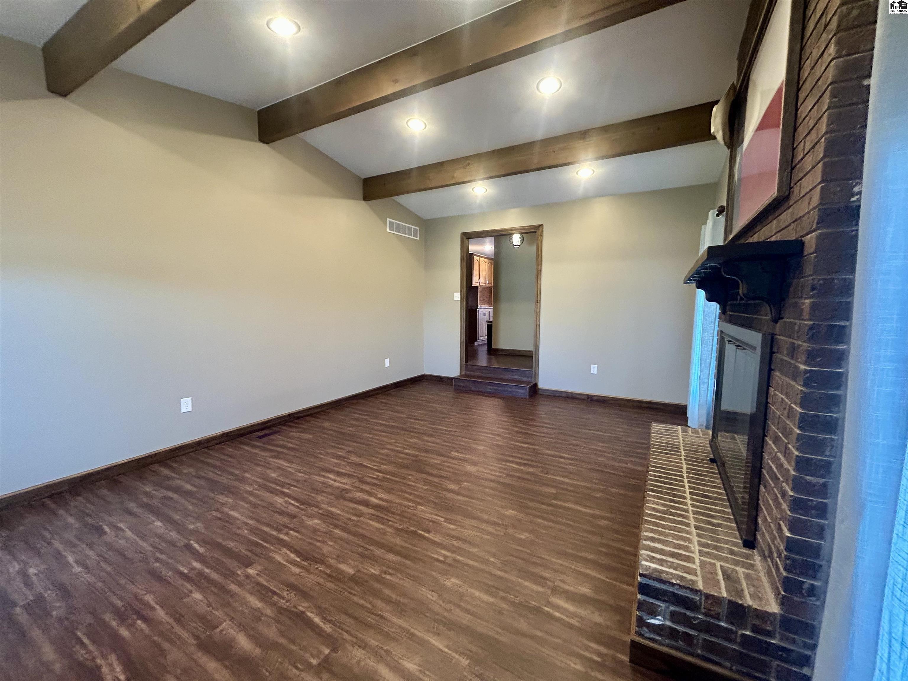 2509 E 43rd Avenue Hutchinson KS 67502