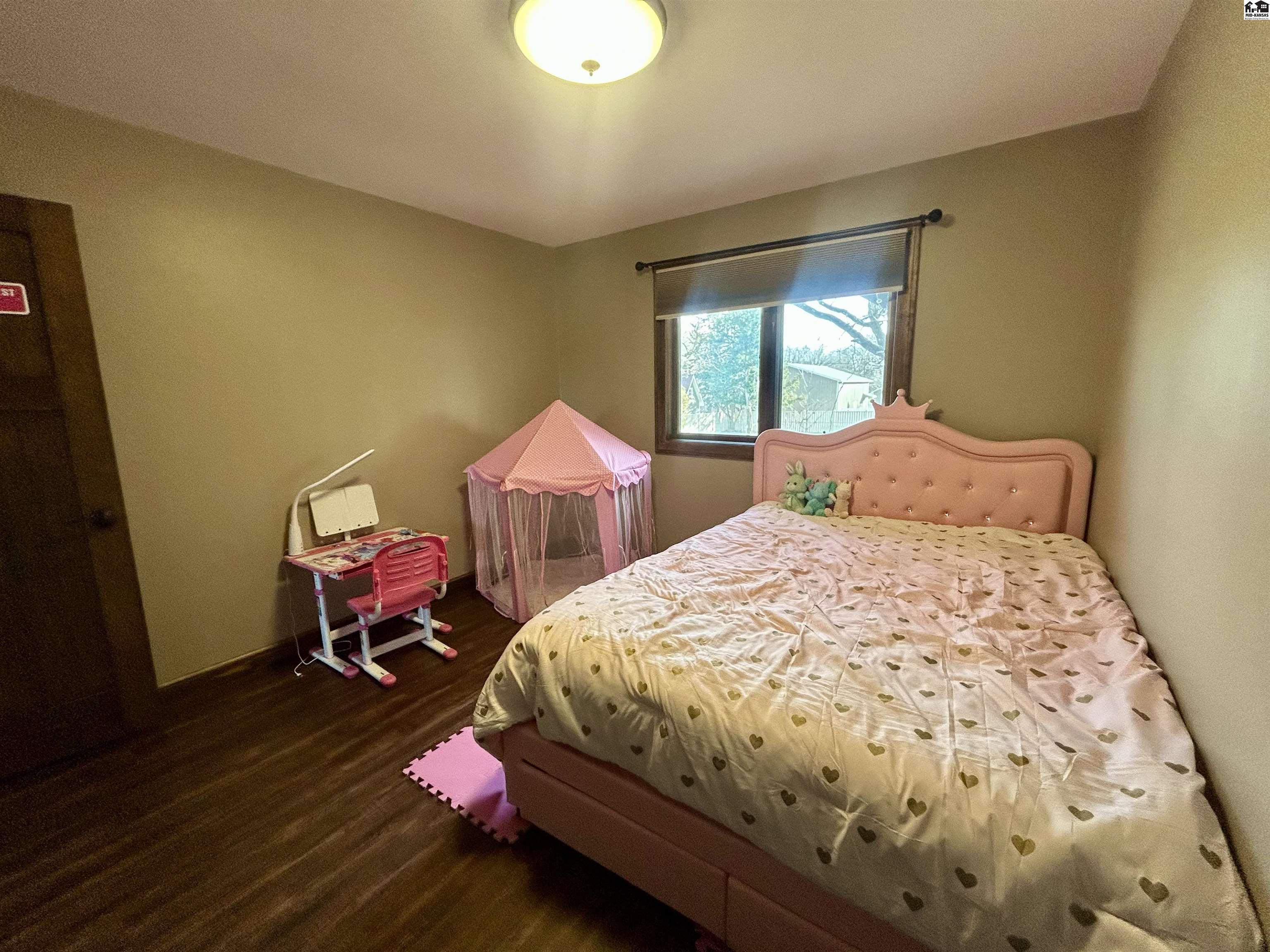 2509 E 43rd Avenue Hutchinson KS 67502