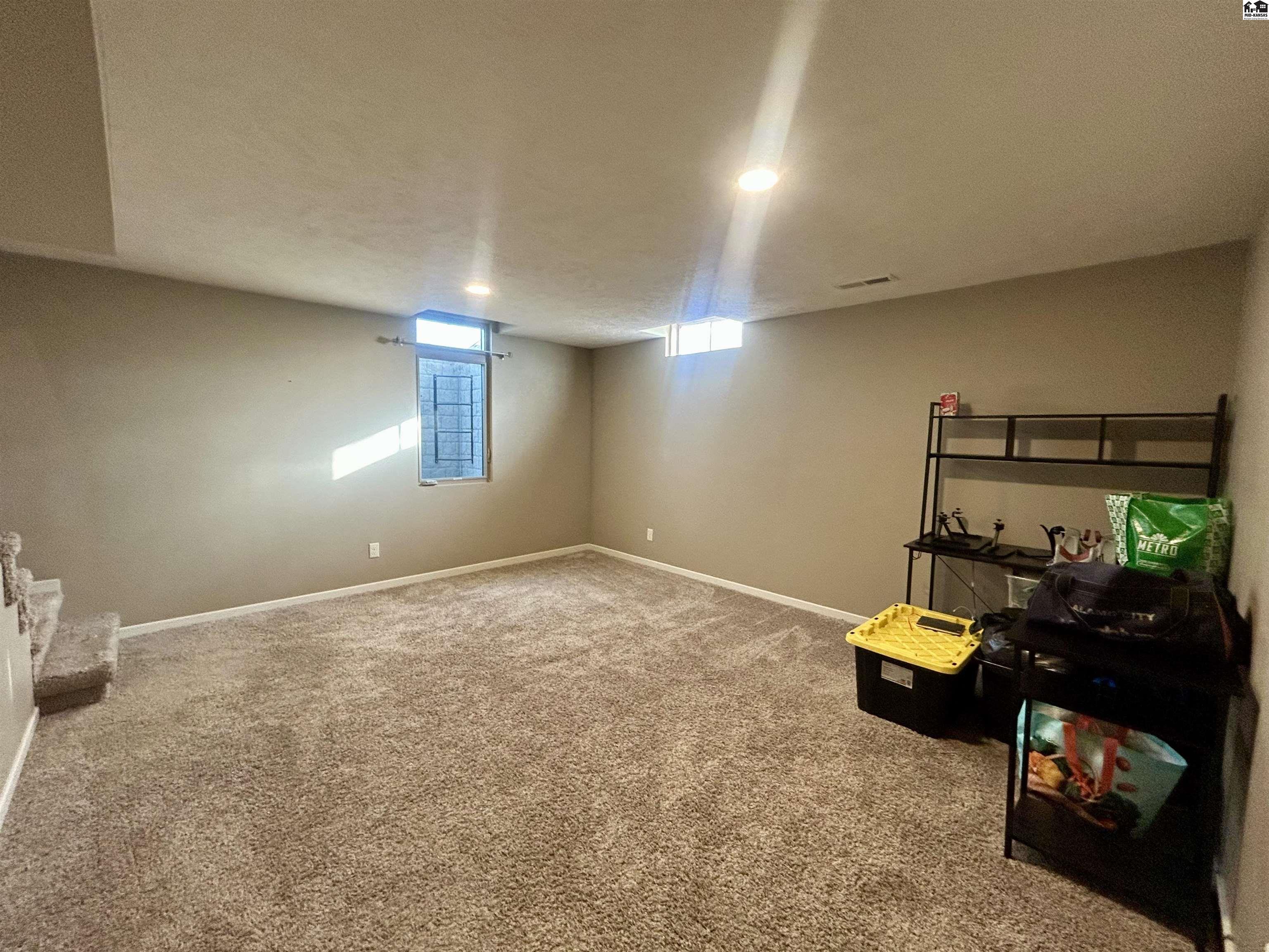 2509 E 43rd Avenue Hutchinson KS 67502