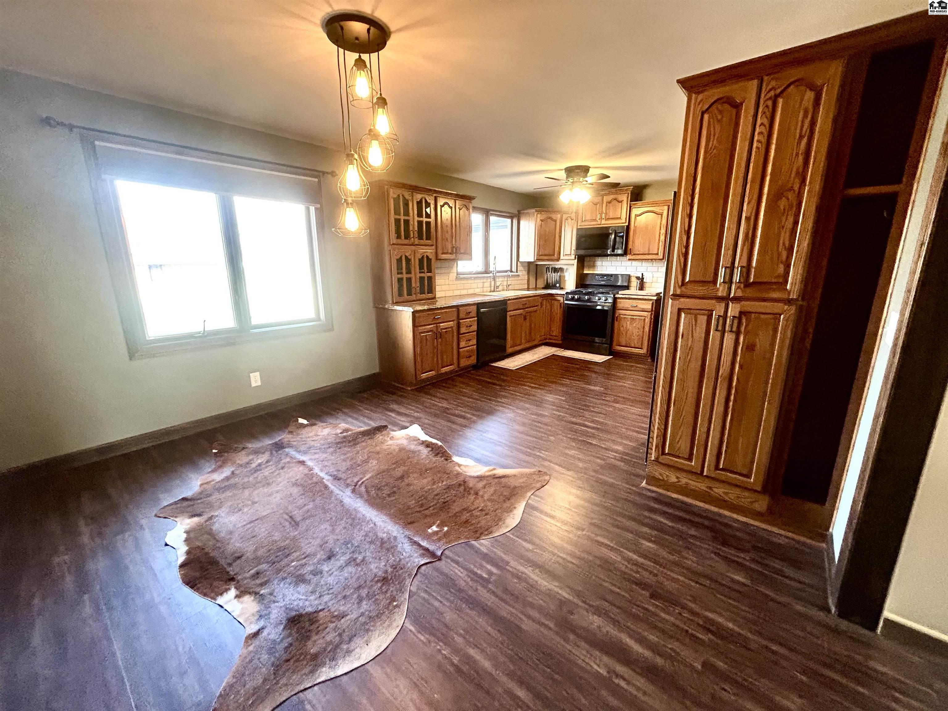 2509 E 43rd Avenue Hutchinson KS 67502