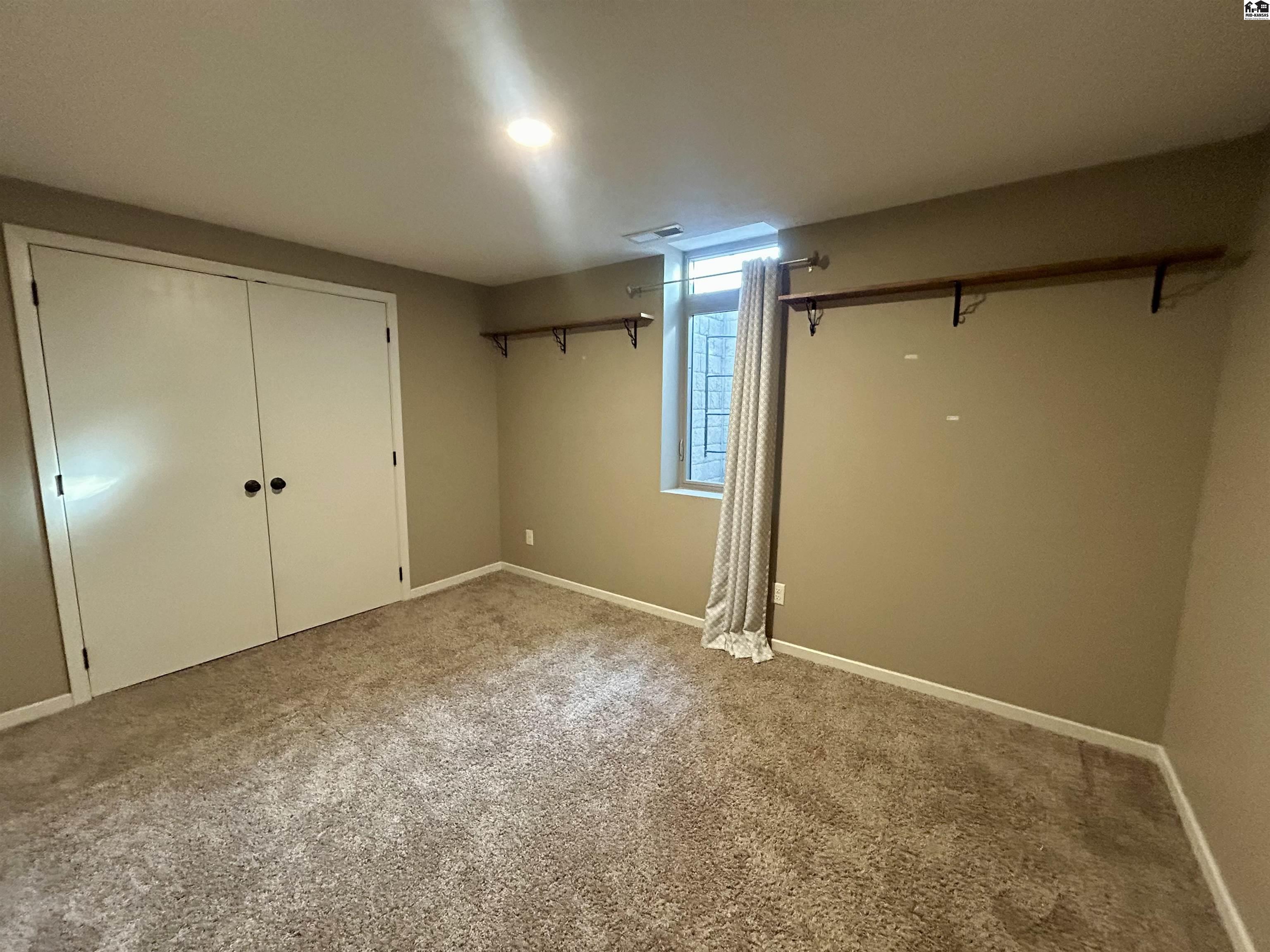 2509 E 43rd Avenue Hutchinson KS 67502