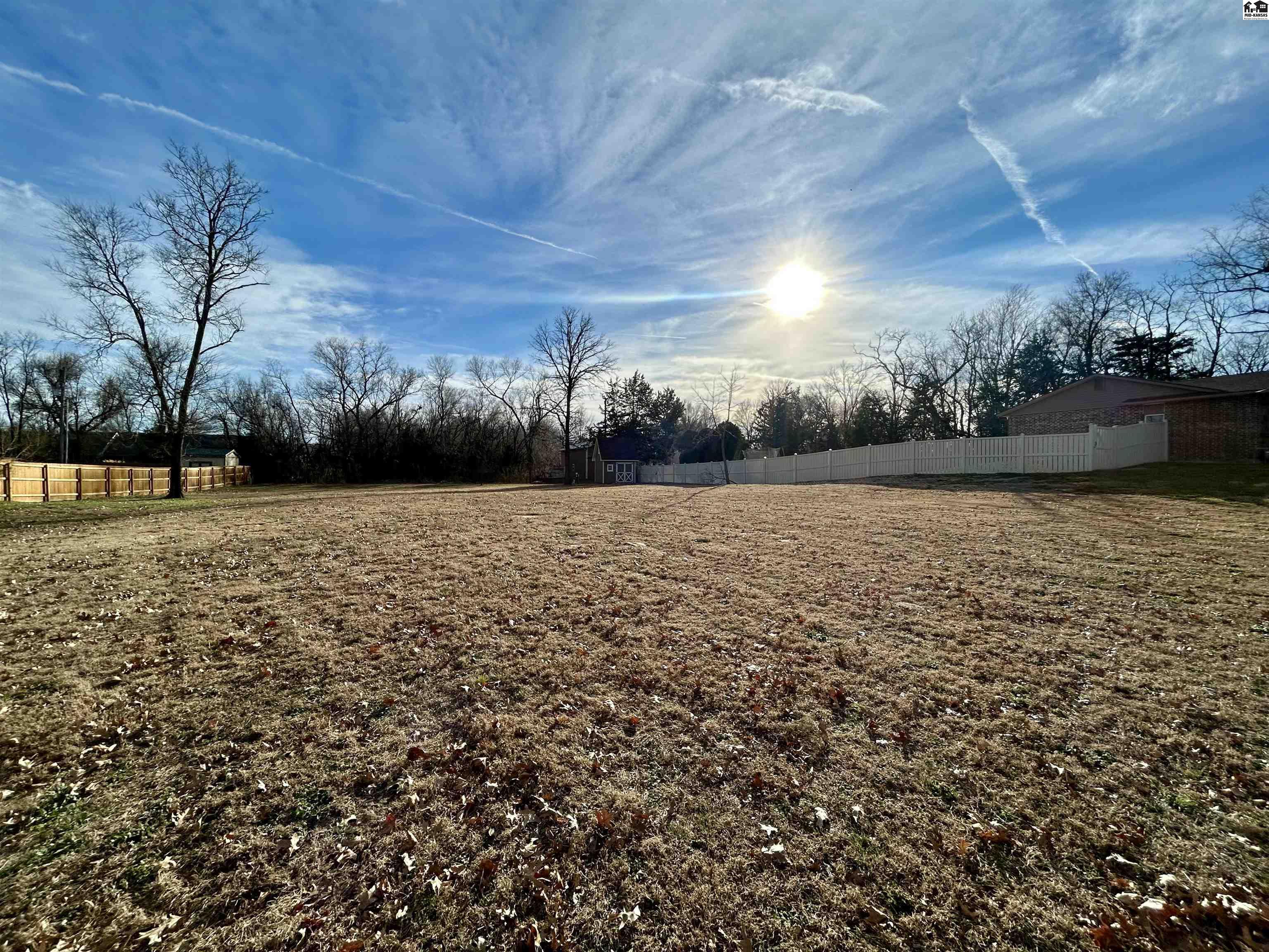 2509 E 43rd Avenue Hutchinson KS 67502