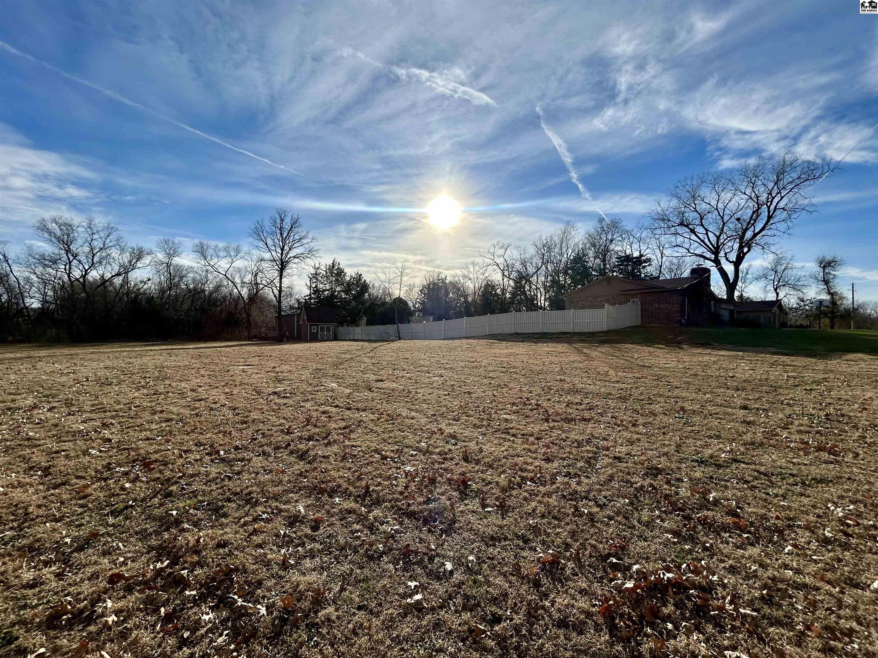 2509 E 43rd Avenue Hutchinson KS 67502