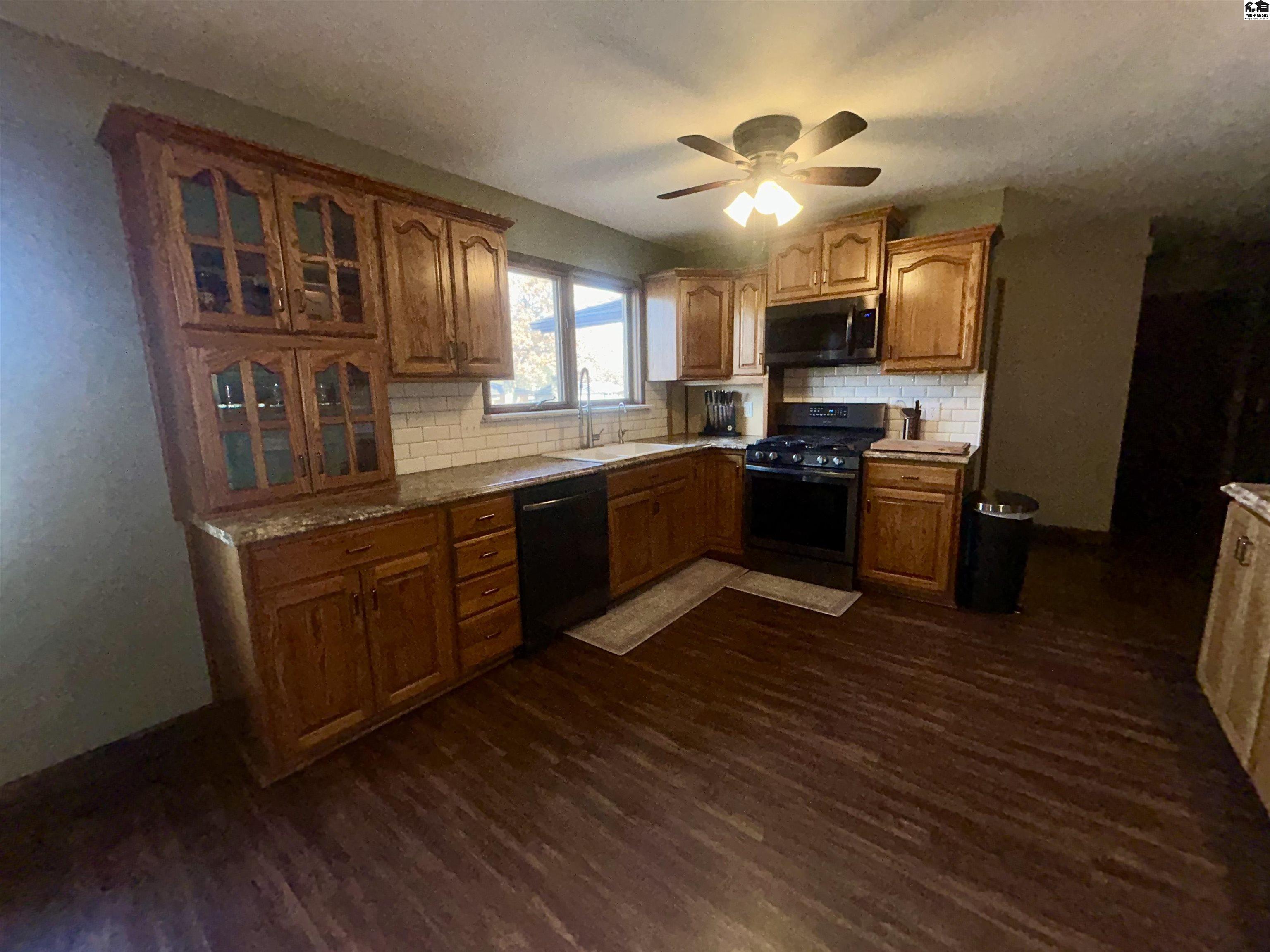 2509 E 43rd Avenue Hutchinson KS 67502