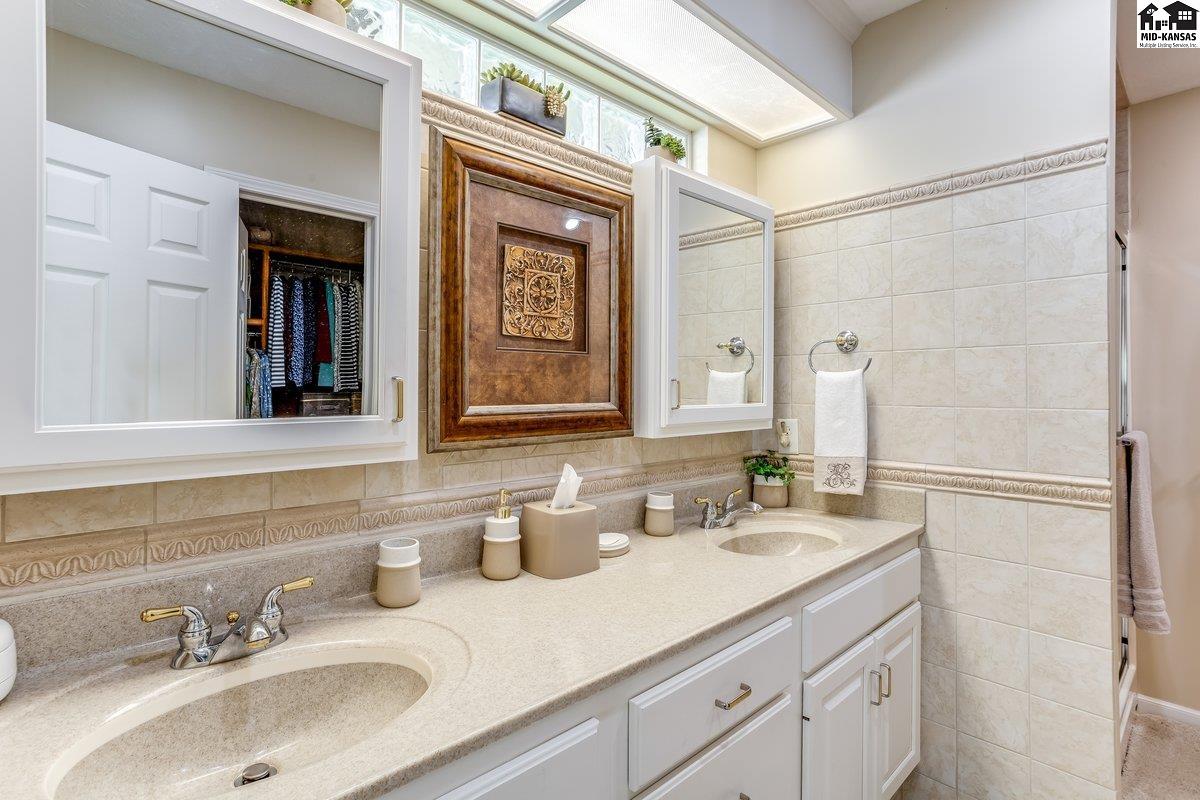 518 E 39th Court Hutchinson KS 67502