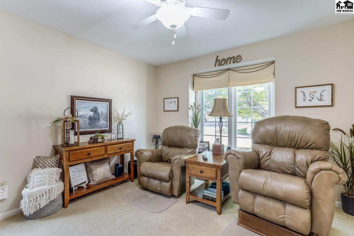 518 E 39th Court Hutchinson KS 67502