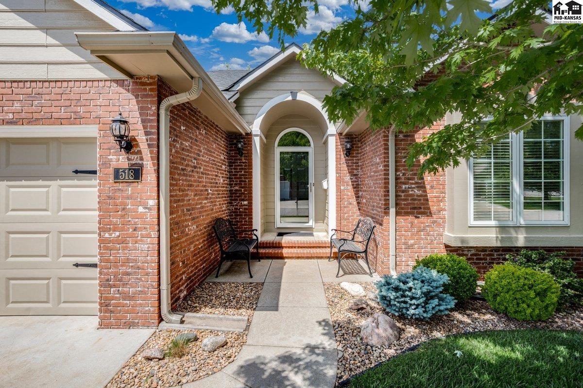 518 E 39th Court Hutchinson KS 67502