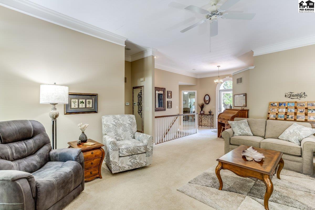 518 E 39th Court Hutchinson KS 67502