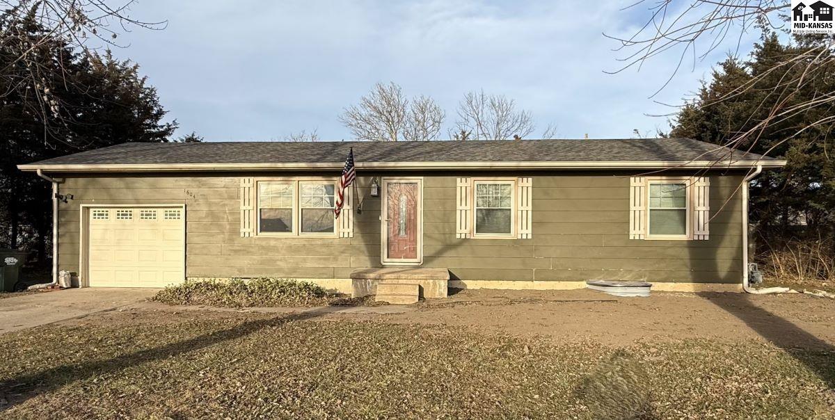 1604 Jewell Street Hutchinson KS 67502