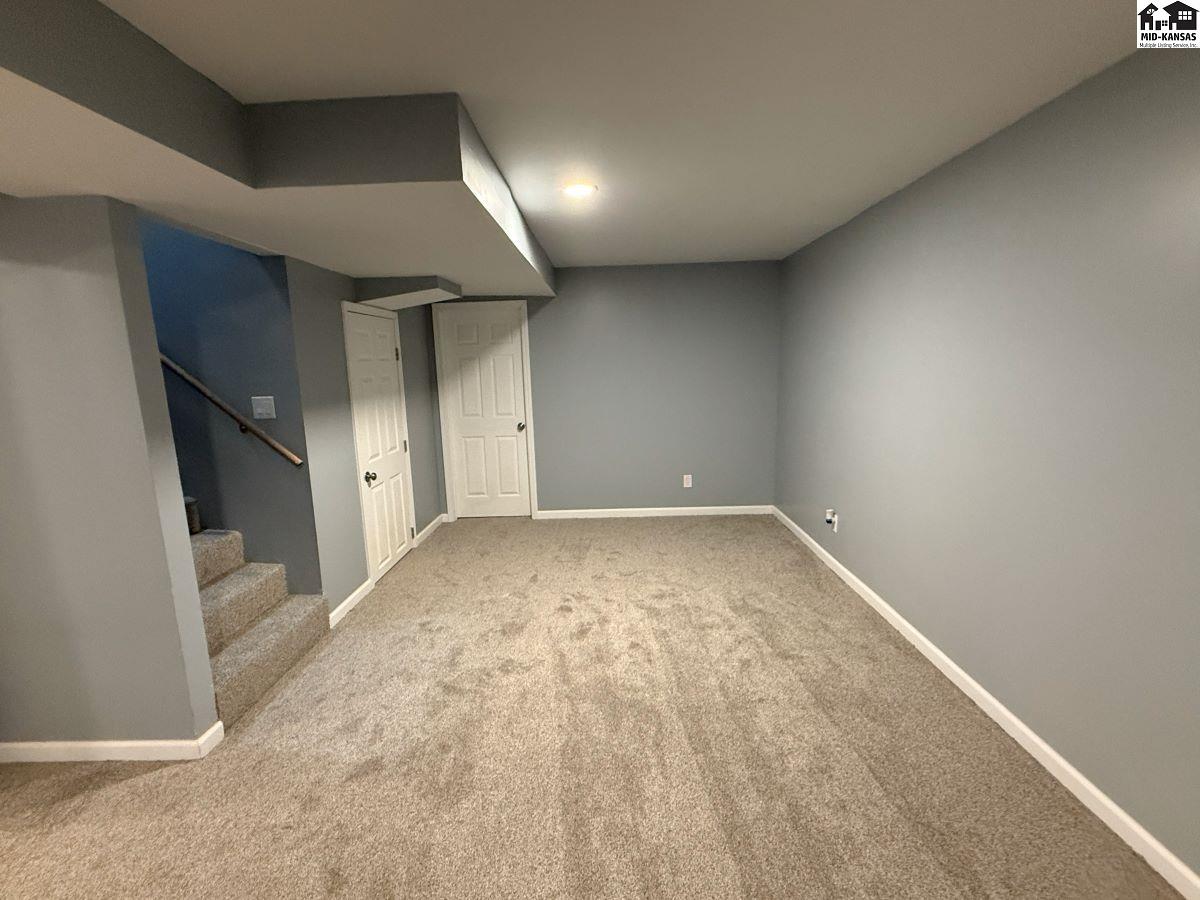 1604 Jewell Street Hutchinson KS 67502