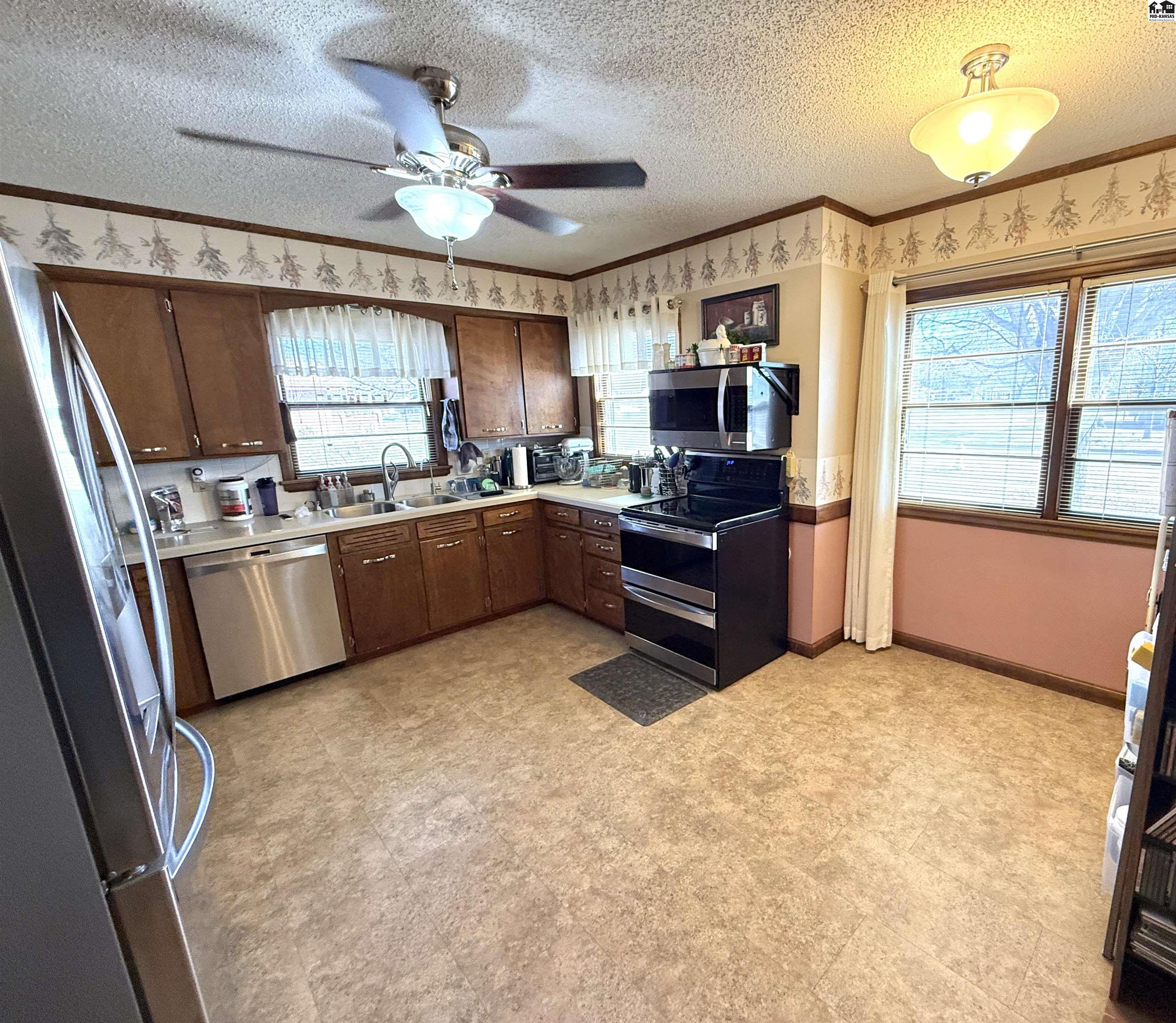 624 N Springfield Anthony KS 67003