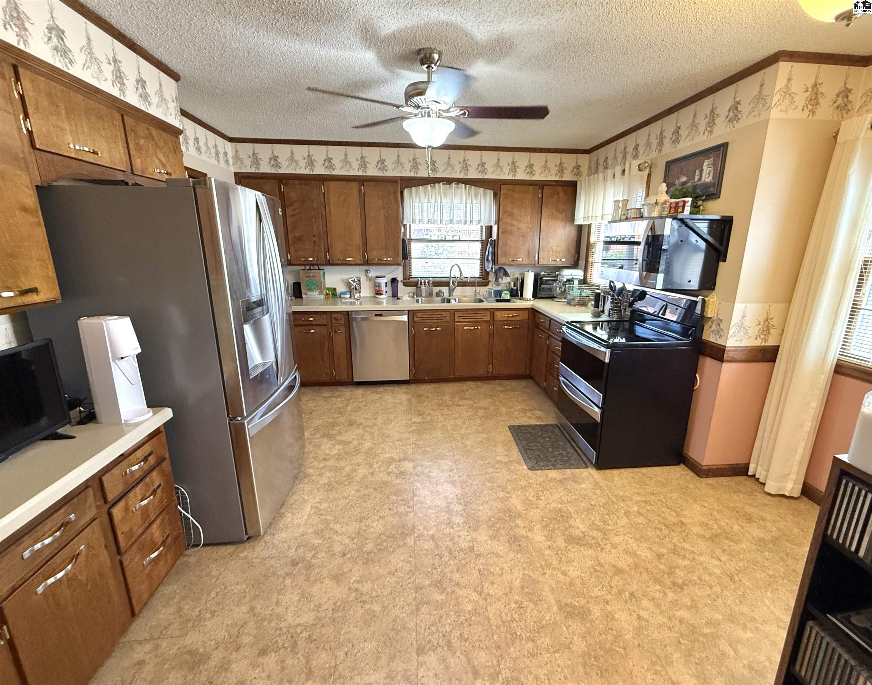 624 N Springfield Anthony KS 67003