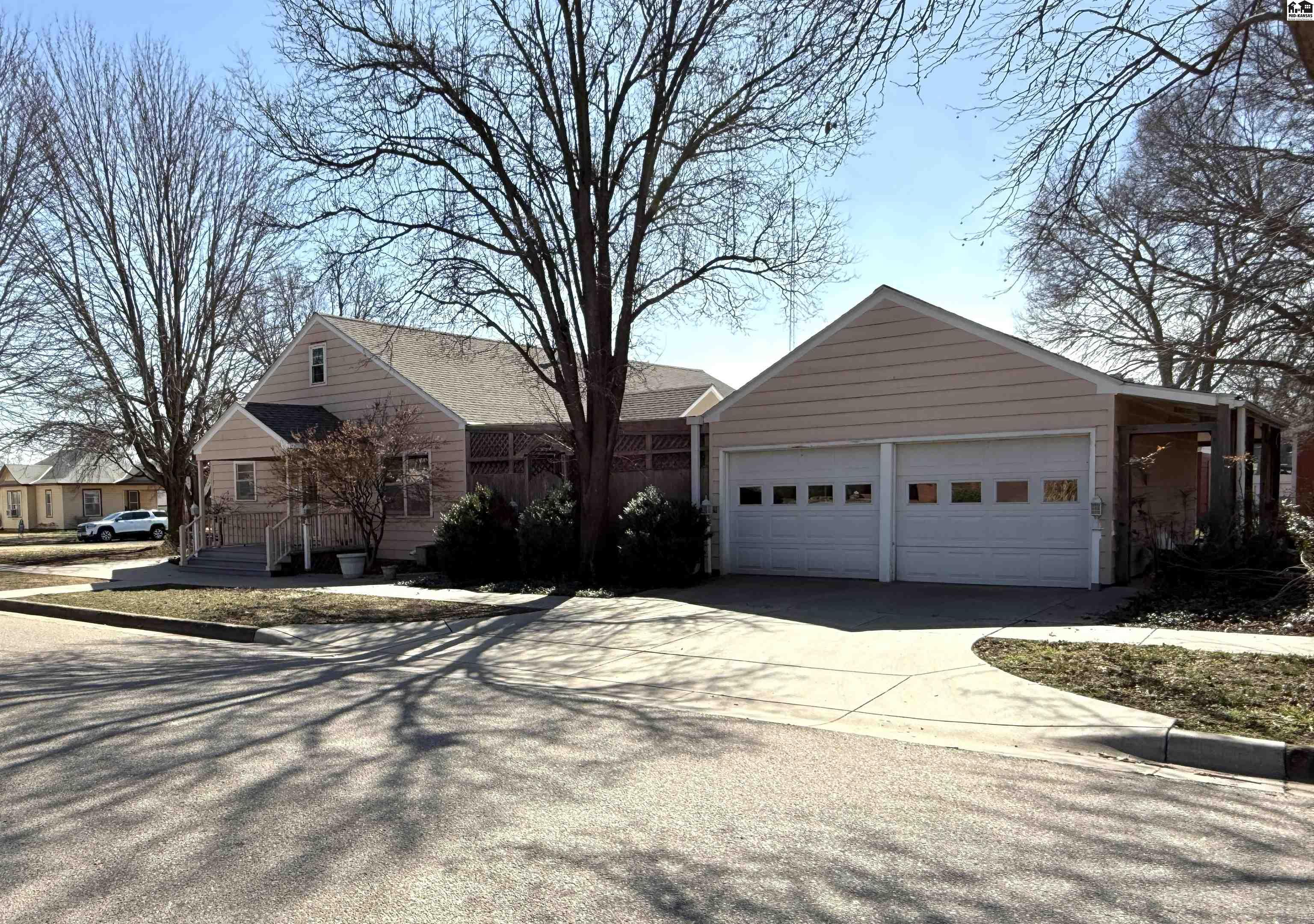 624 N Springfield Anthony KS 67003