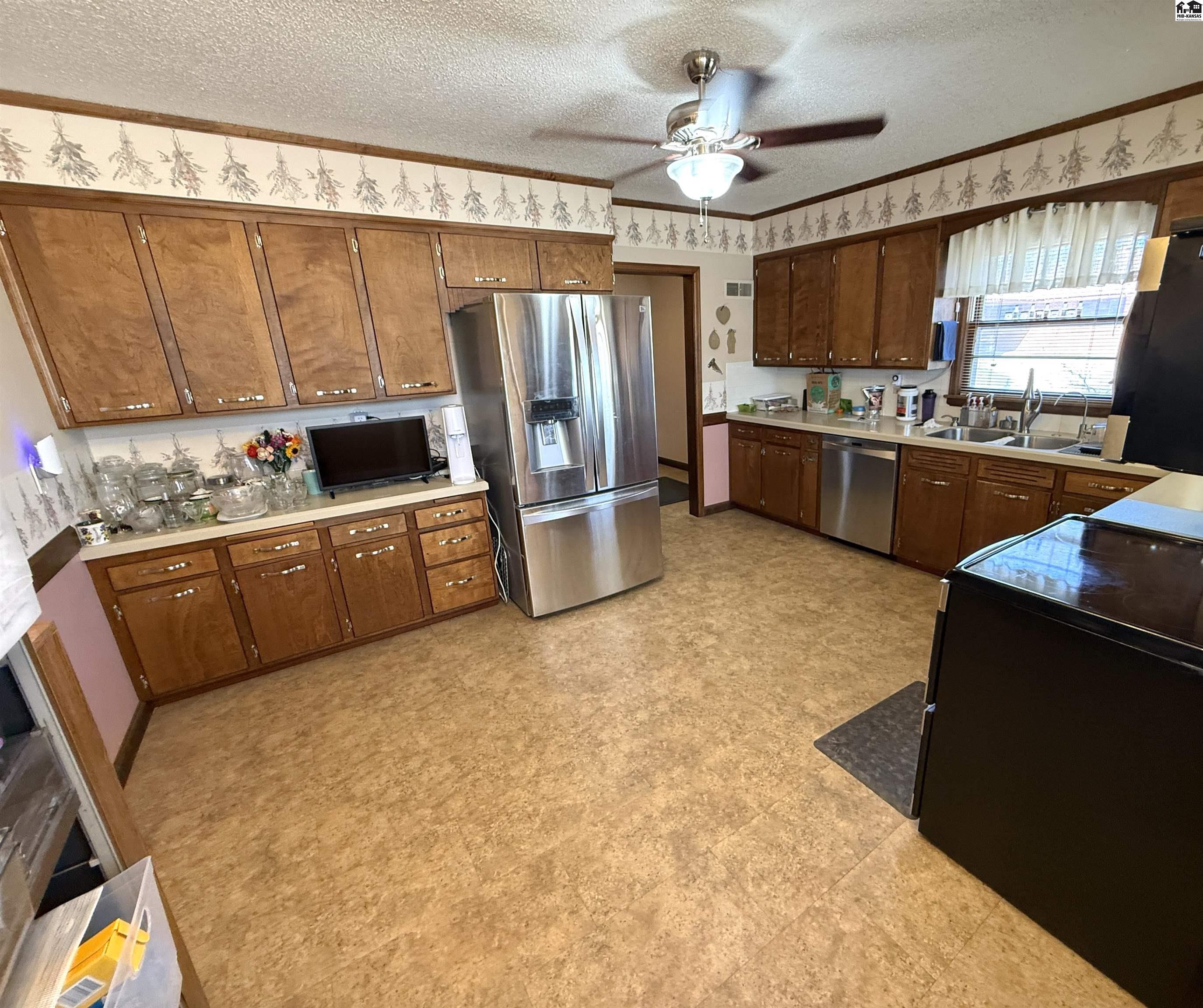 624 N Springfield Anthony KS 67003