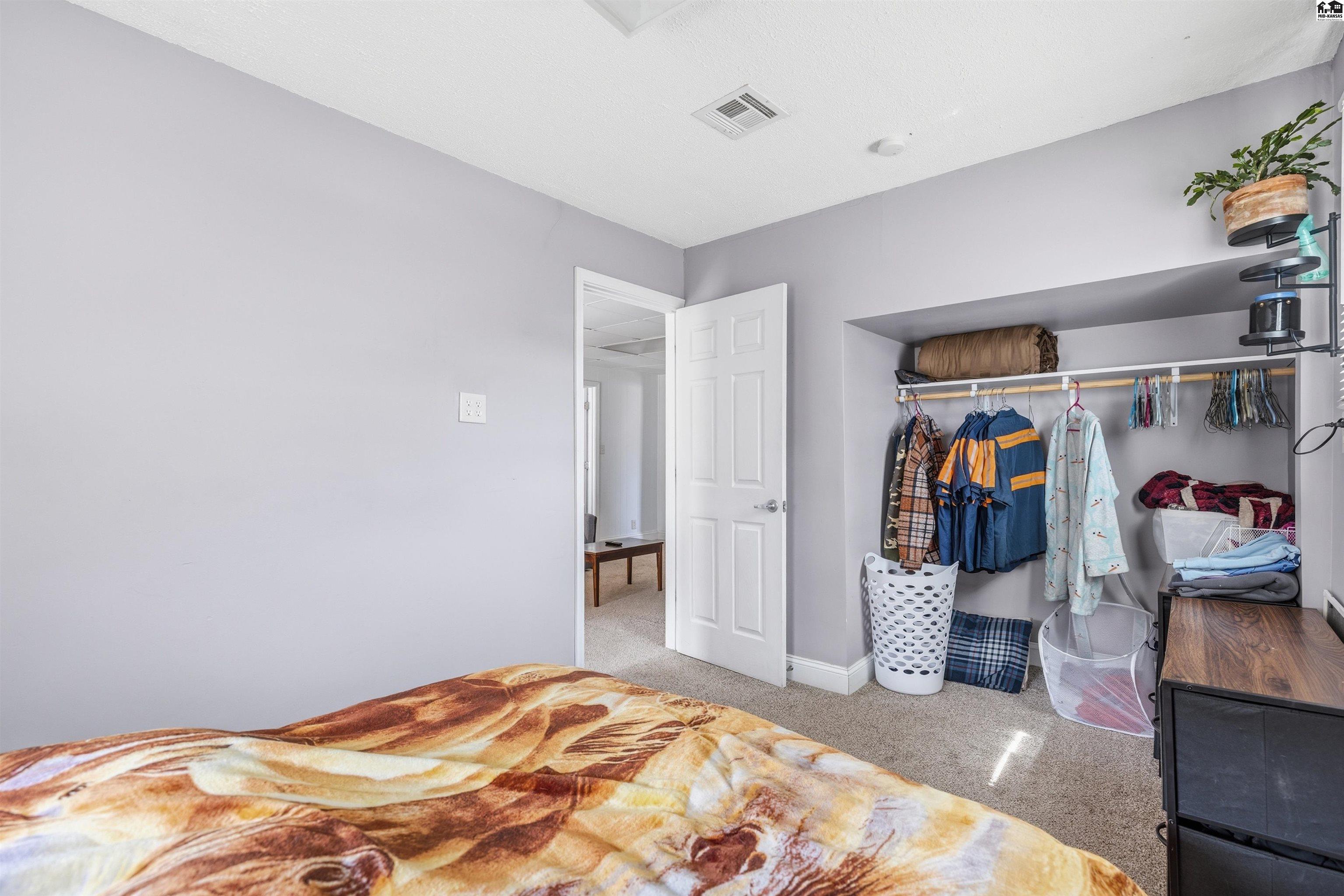 503 W 5th Avenue Hutchinson KS 67501