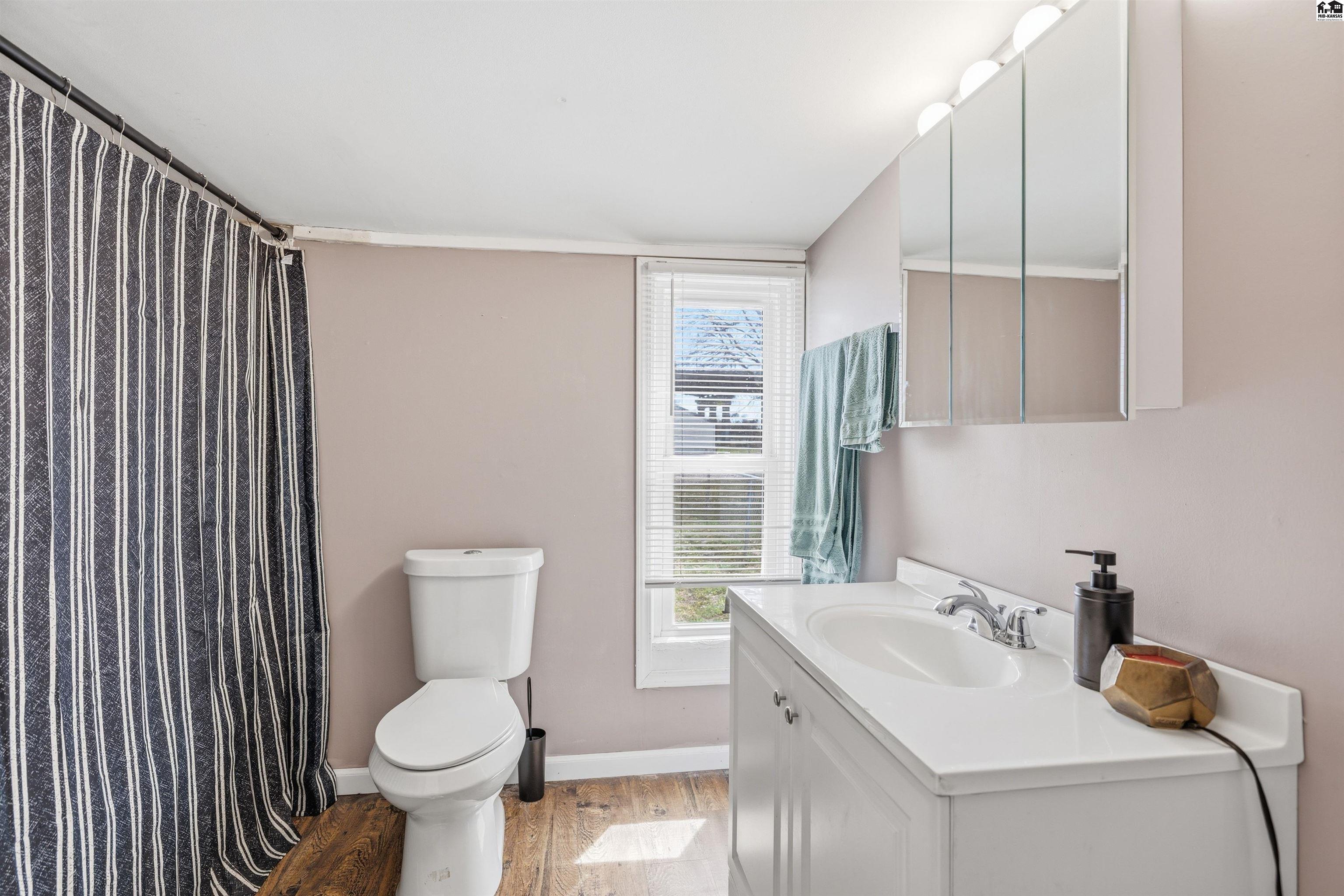 503 W 5th Avenue Hutchinson KS 67501