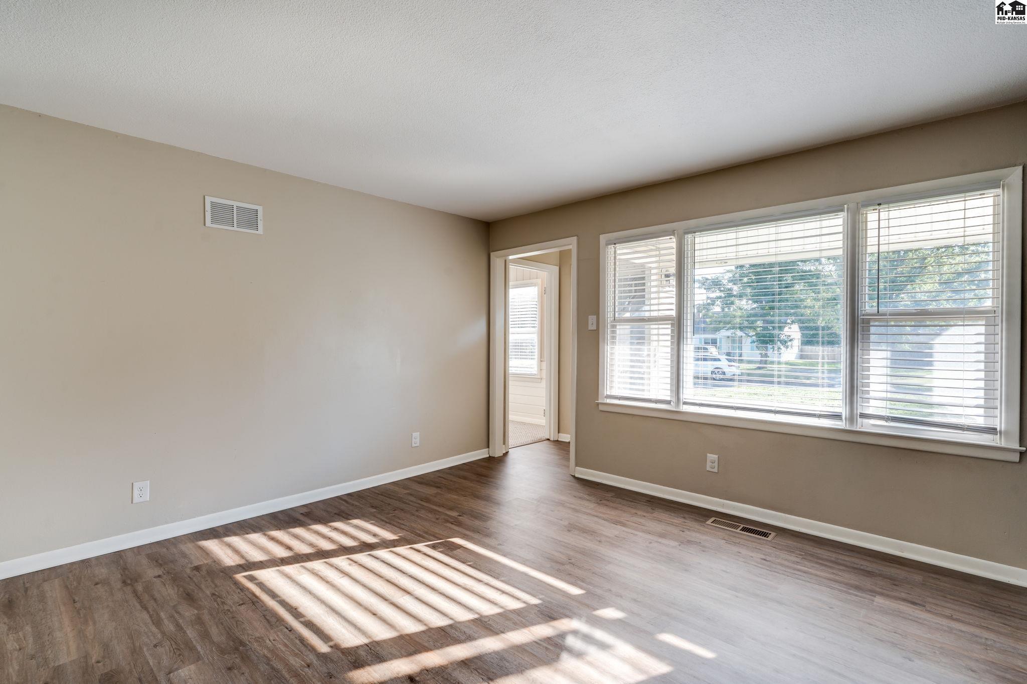 3109 N Walnut Street Hutchinson KS 67502